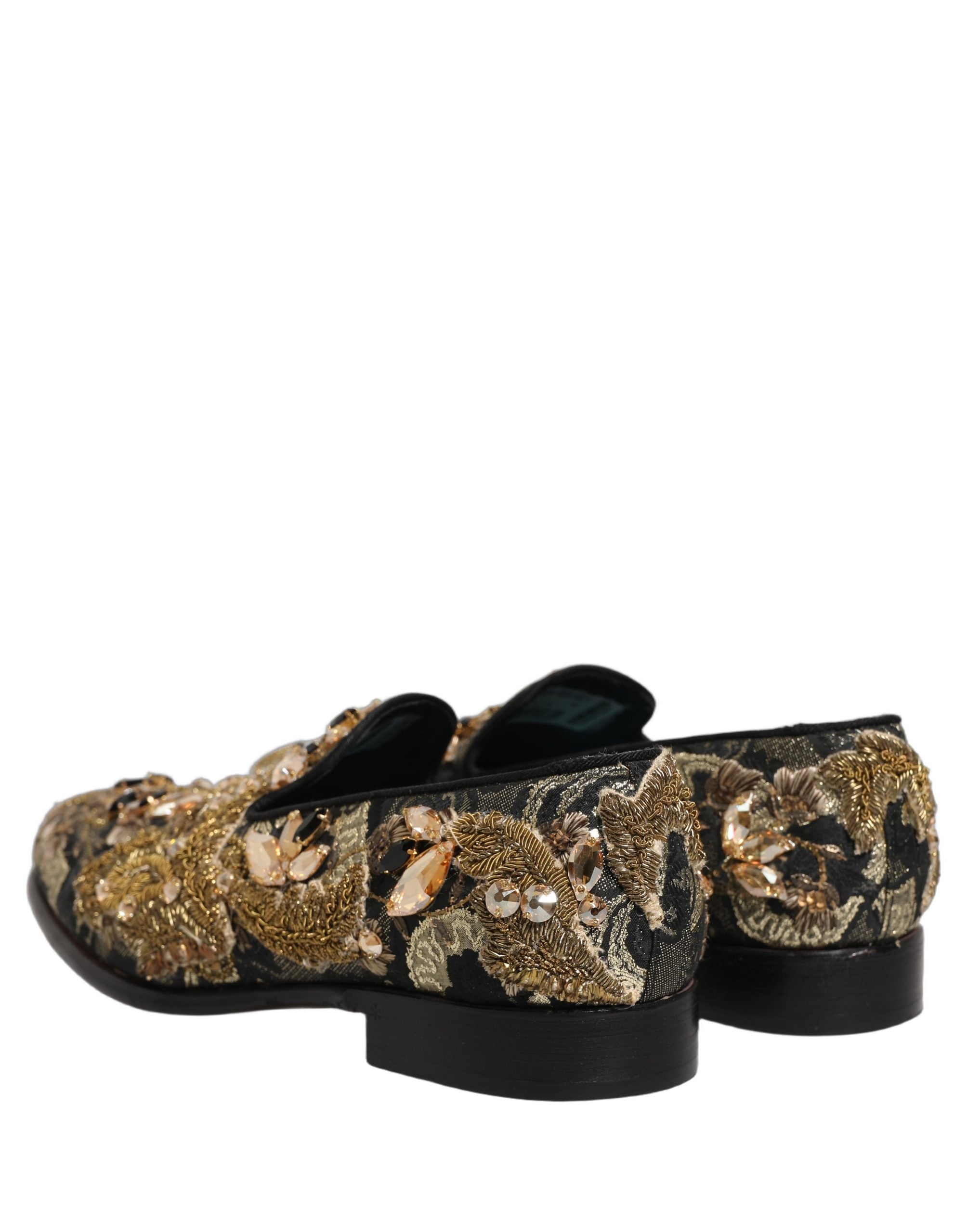 Chaussures loafers en velours noir Dolce & Gabbana avec embellissements élégants, pour un style sophistiqué et tendance.
