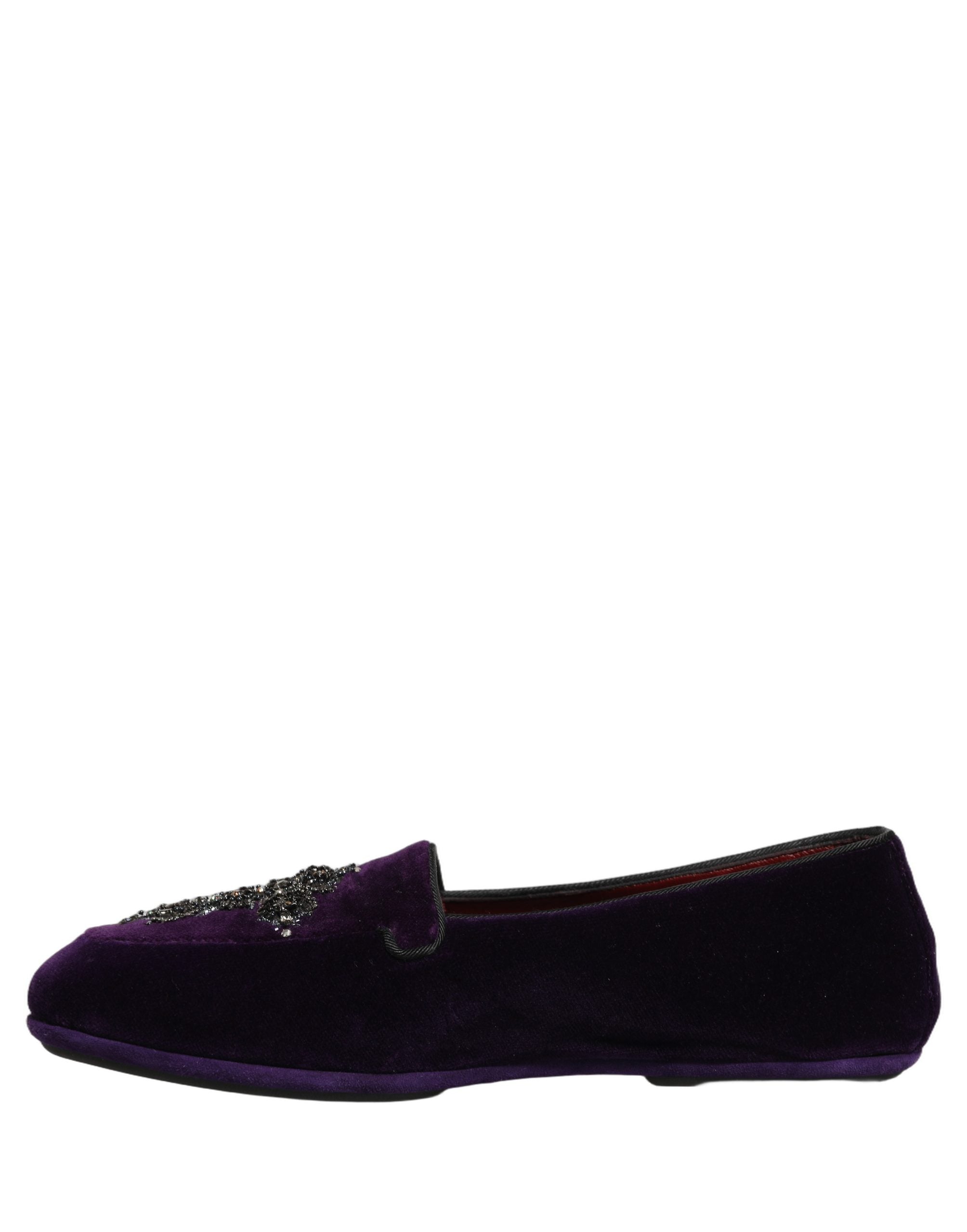 Chaussures mocassins Dolce & Gabbana Violet en daim orné de détails brillants, élégantes et sophistiquées.