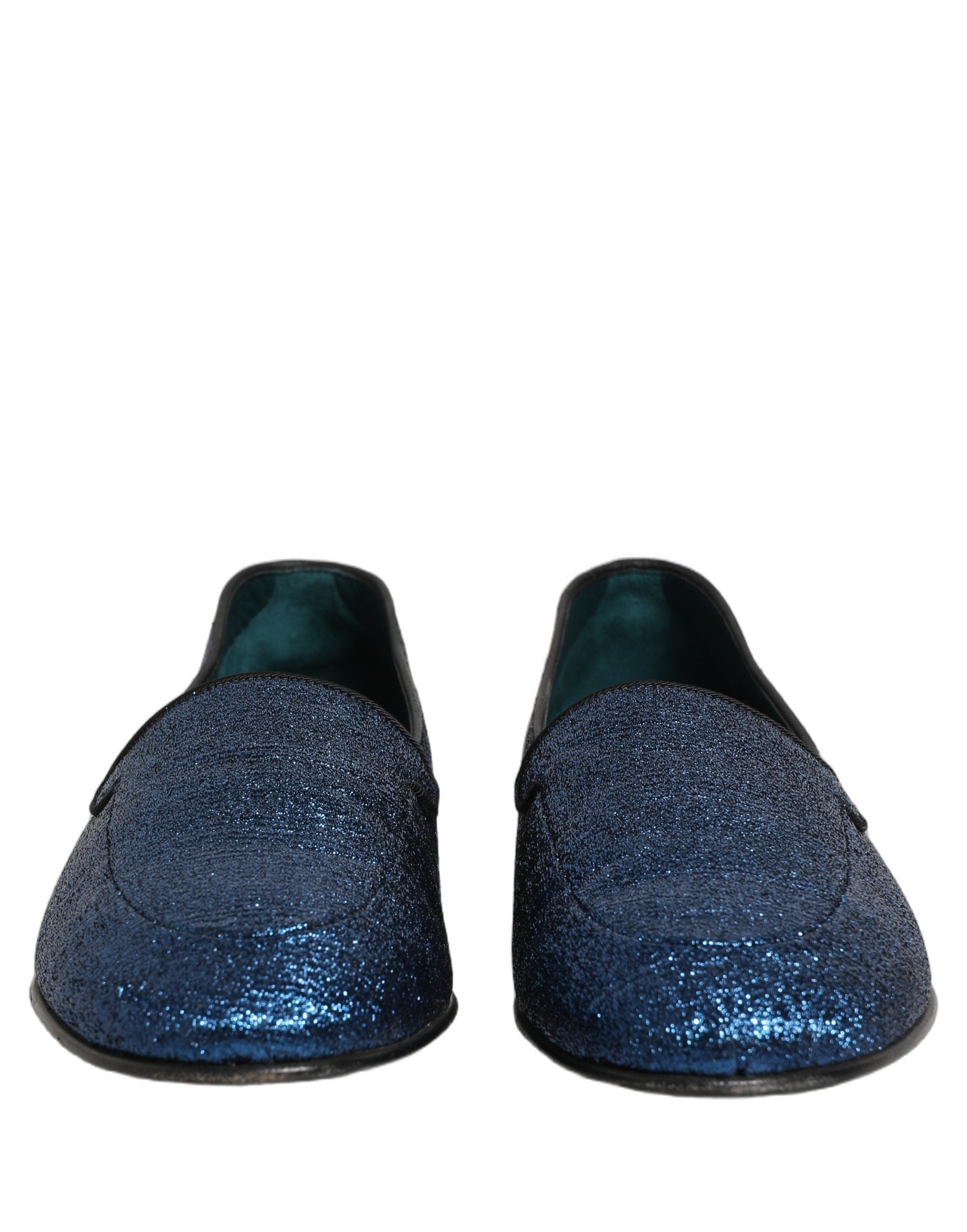 Chaussures loafers Dolce & Gabbana en glitter bleu avec logo DG, style élégant et brillant, vues en gros plan.