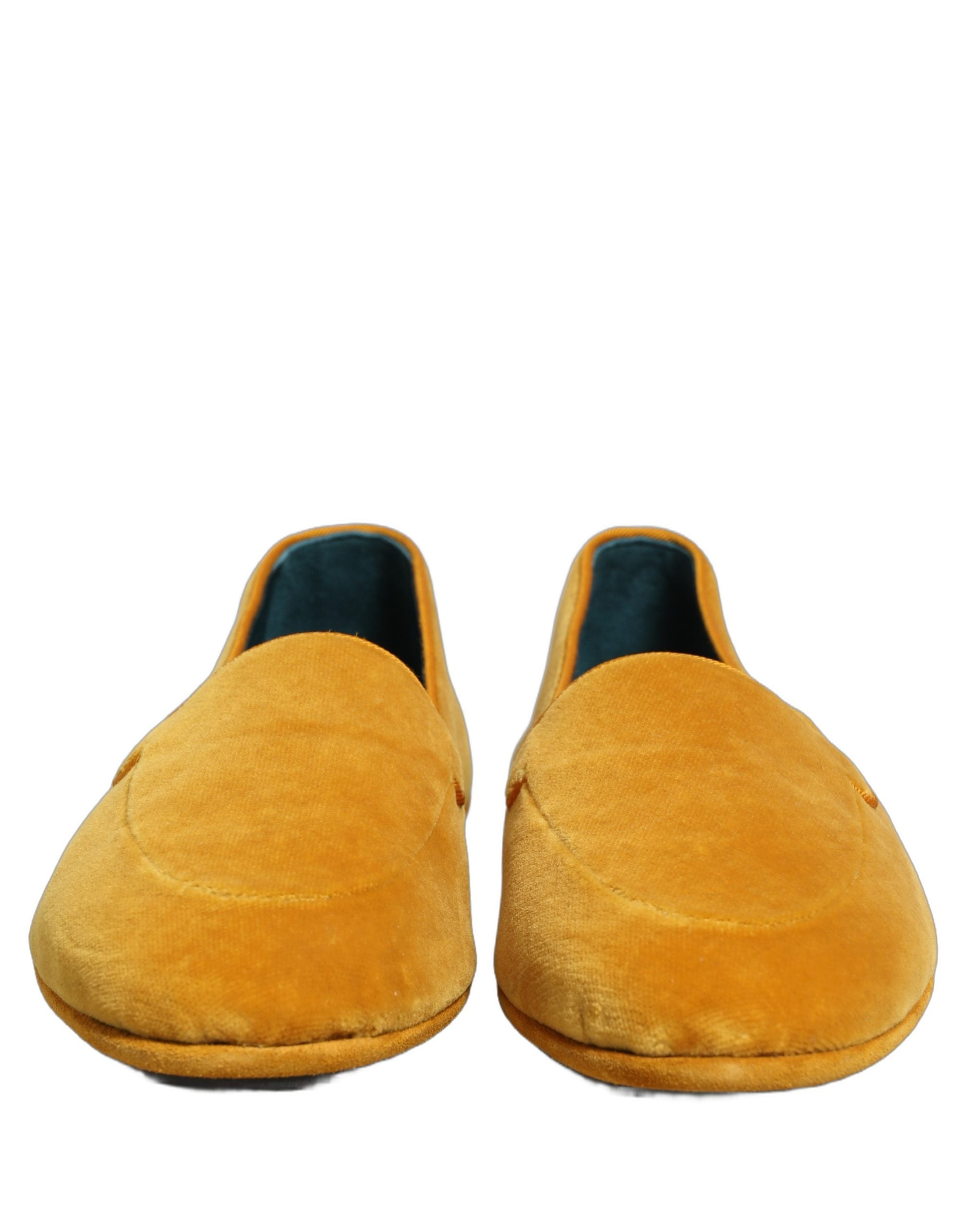Chaussures mocassins Dolce & Gabbana en velours jaune pour homme, style slip-on élégant et confortable.