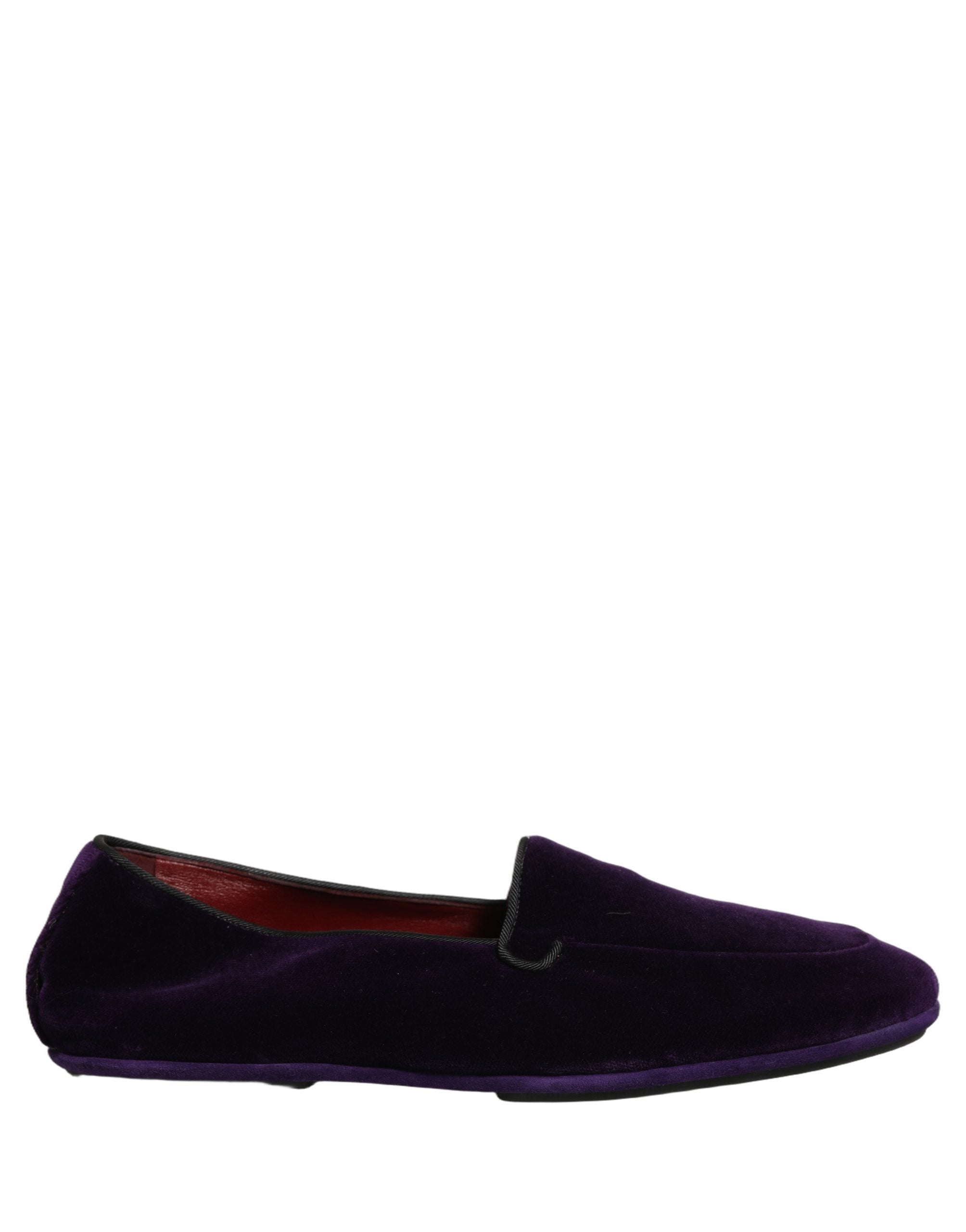 Chaussures mocassins pour hommes Dolce & Gabbana Violet Velvet Slip On, élégantes et confortables en velours violet.