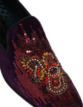 Chaussures mocassins Dolce & Gabbana Violet Velvet avec strass et sequins, style élégant et sophistiqué.