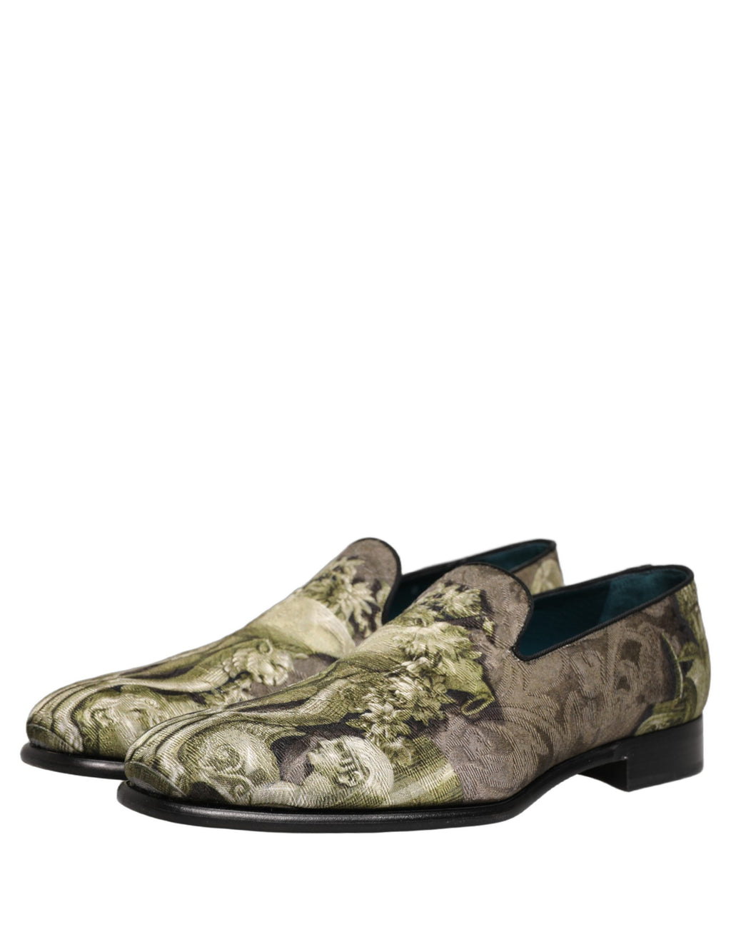 Chaussures mocassins pour homme Dolce & Gabbana en cuir marron à motif baroque élégant, slip-on et confortables.