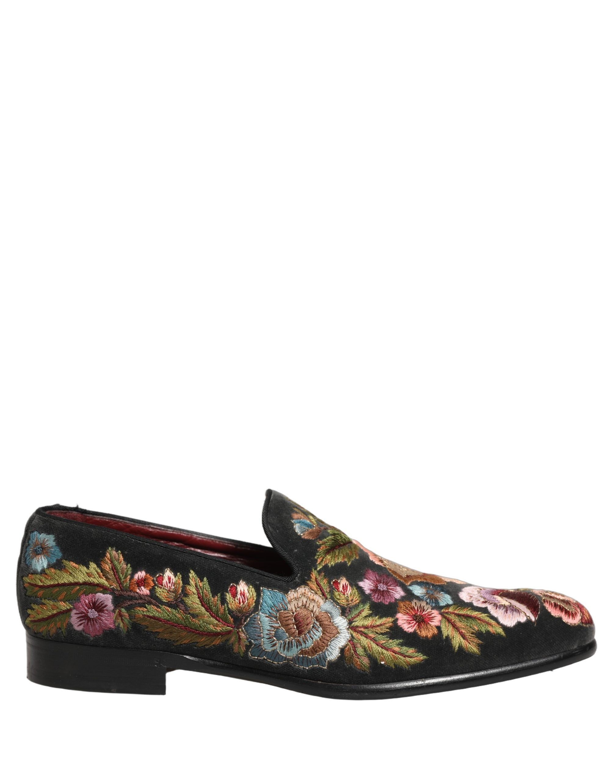 Chaussures loafers Dolce & Gabbana en velours noir avec broderie florale élégante.