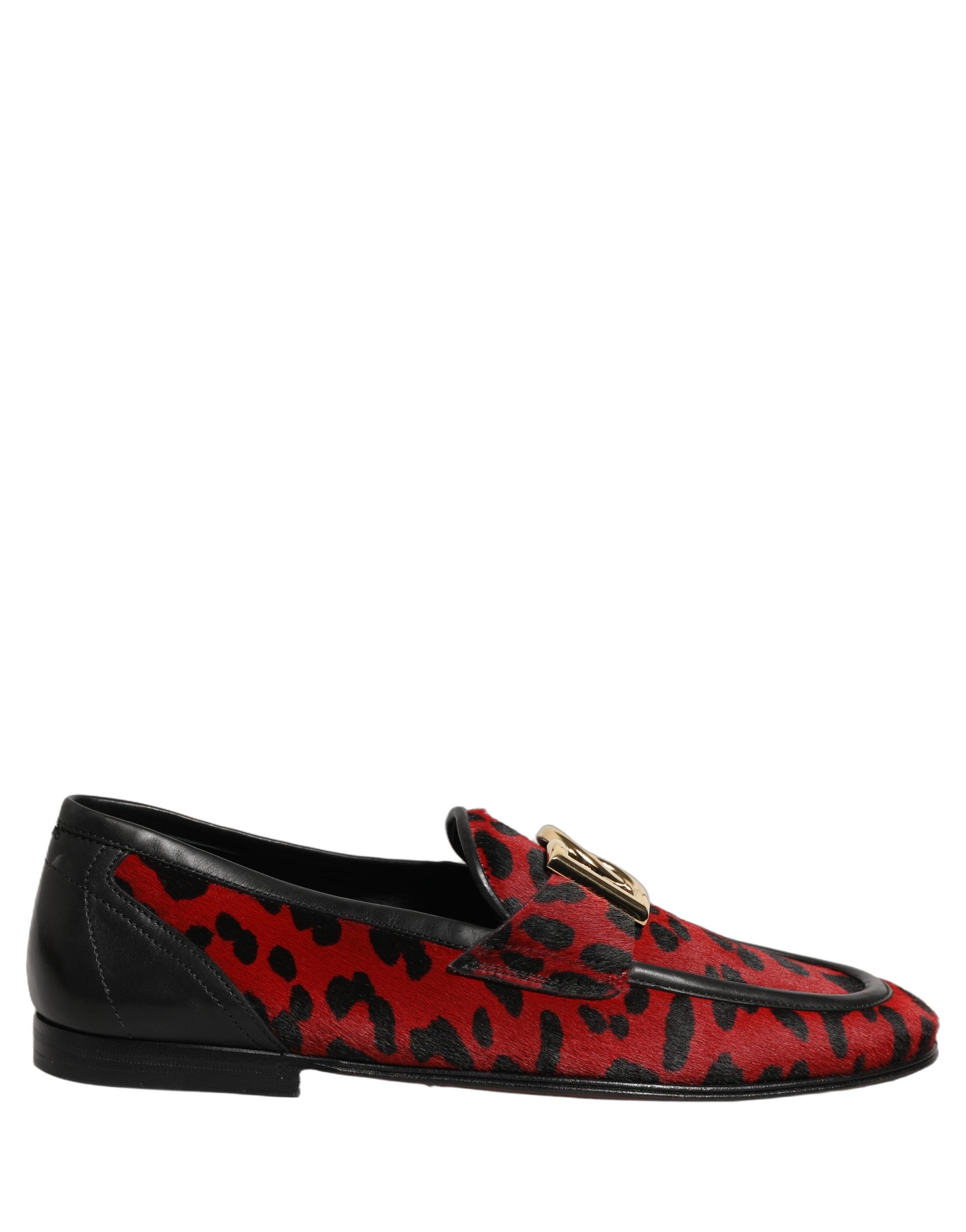 Chaussures Dolce & Gabbana en cuir pony à imprimé léopard rouge, mocassins élégants pour femme.