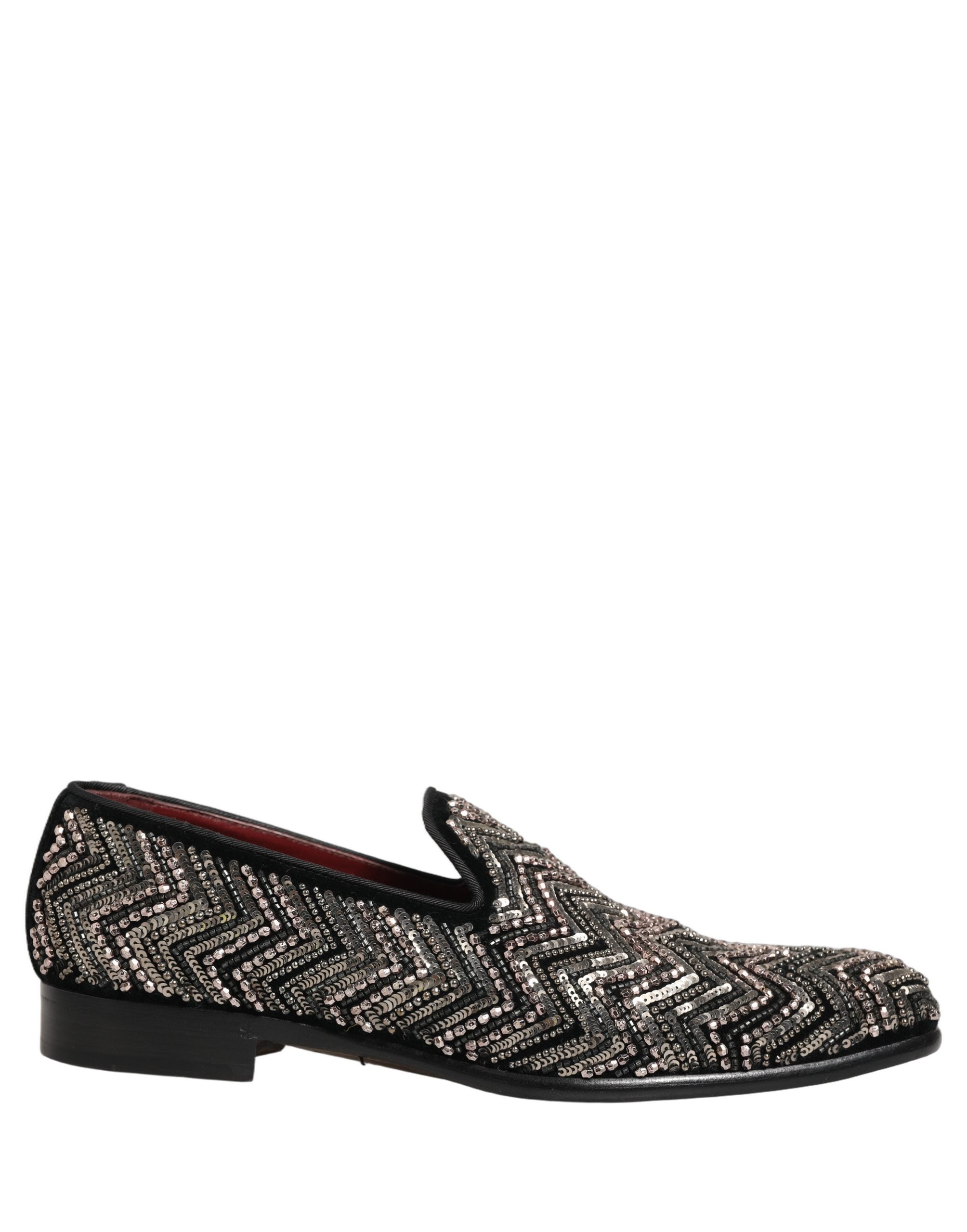 Chaussures loafers en velours noir Dolce & Gabbana avec embellissements floraux élégants et détails sophistiqués.