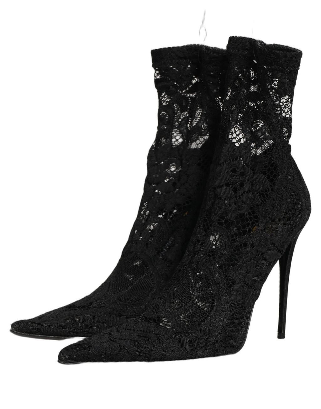 Chaussettes noires Dolce & Gabbana avec détails en dentelle et chaussures Taormina, style bottes élégantes et sophistiquées.