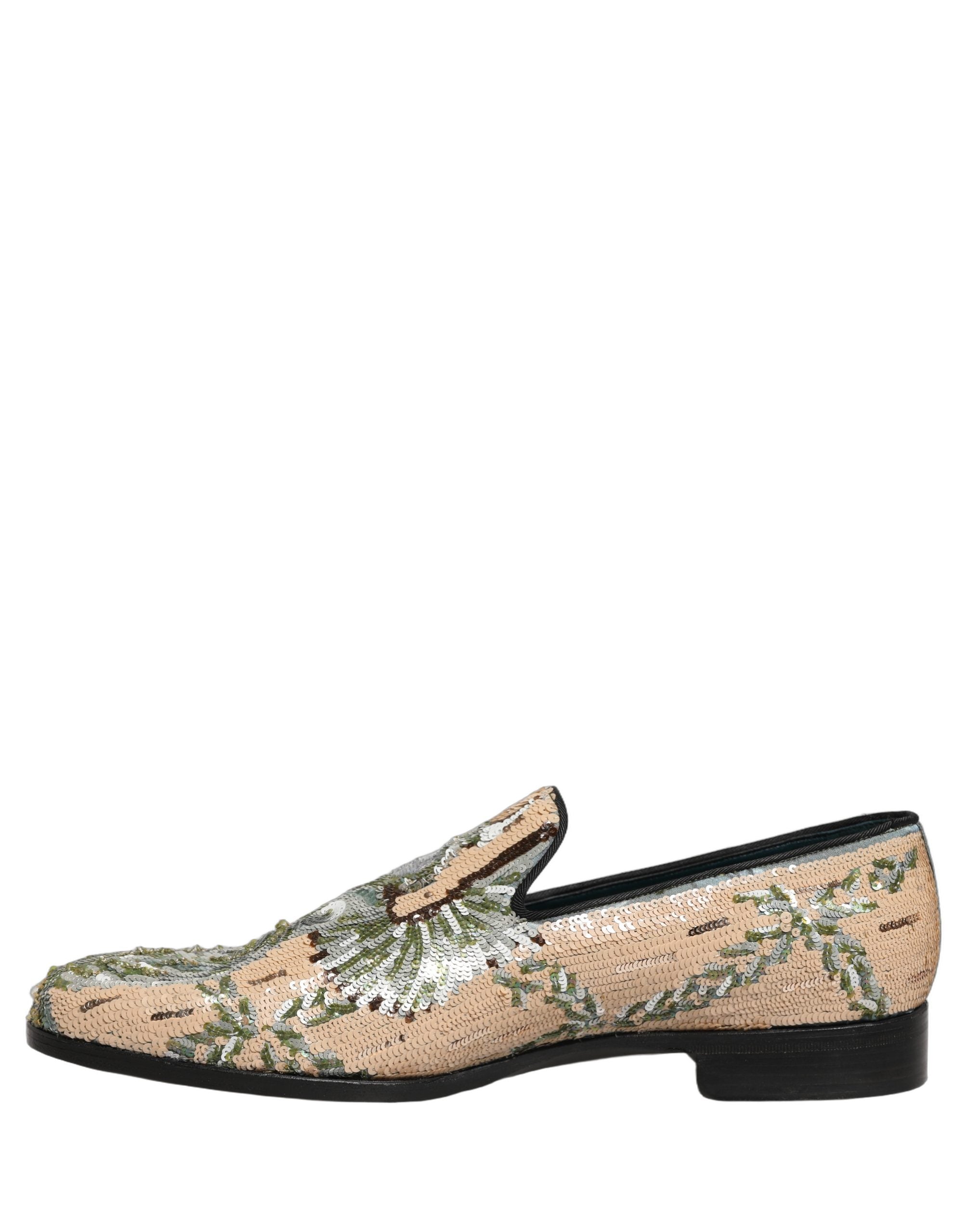 Chaussures loafers Dolce & Gabbana beige avec sequins et broderie élégante, pour un style sophistiqué et tendance.