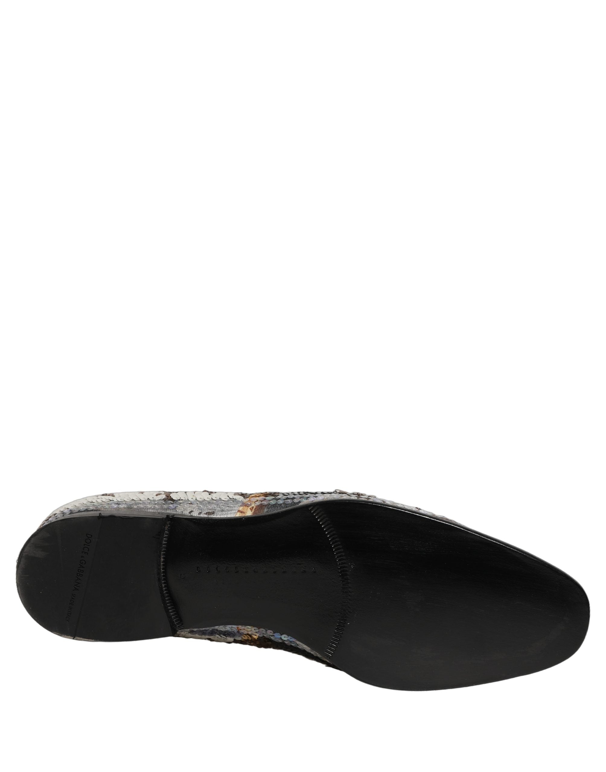 Chaussures mocassins Dolce & Gabbana à sequins brodés multicolores, style élégant et coloré pour femmes.