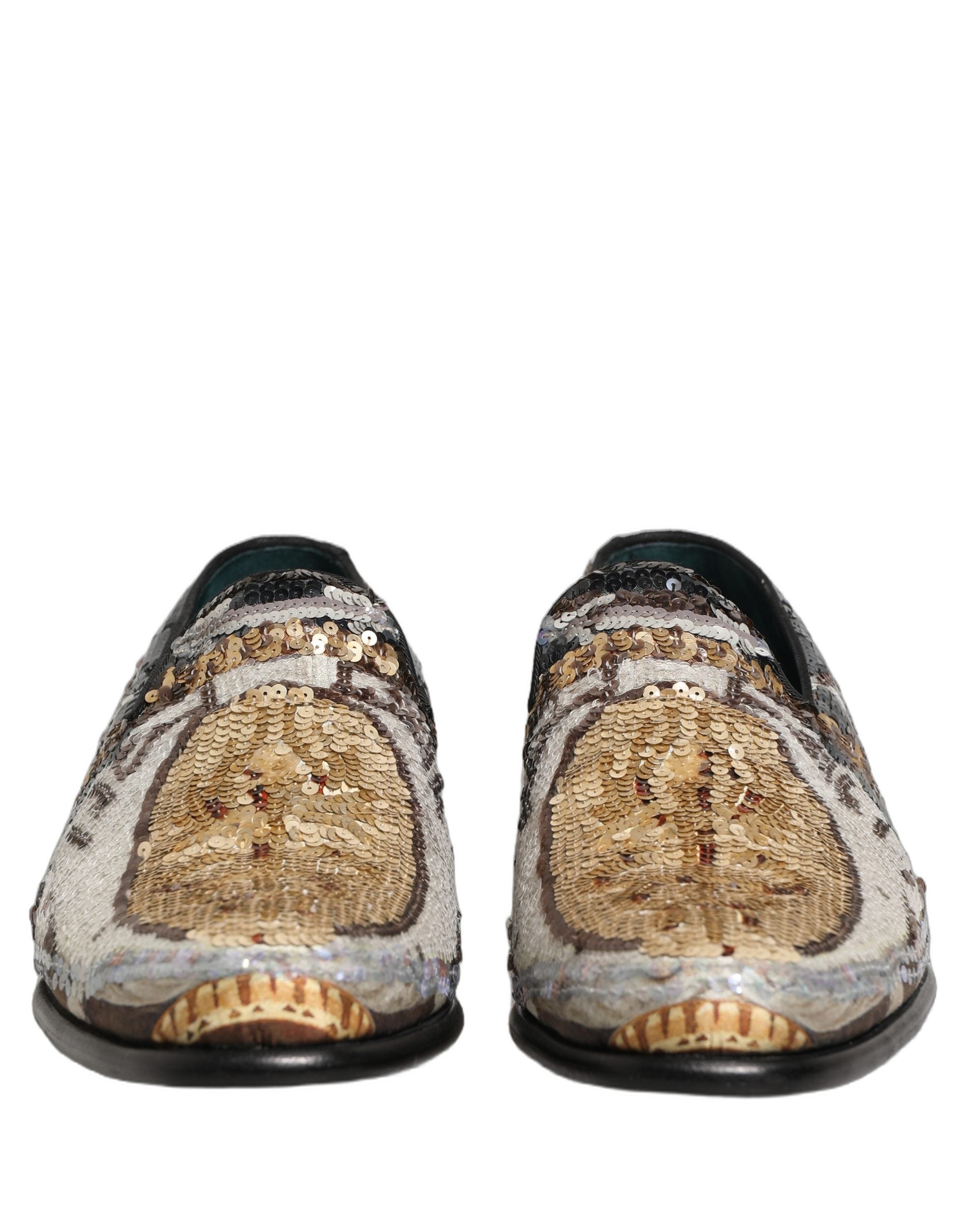 Chaussures mocassins Dolce & Gabbana brodées multicolores avec sequins, élégantes et ornées de motifs colorés.