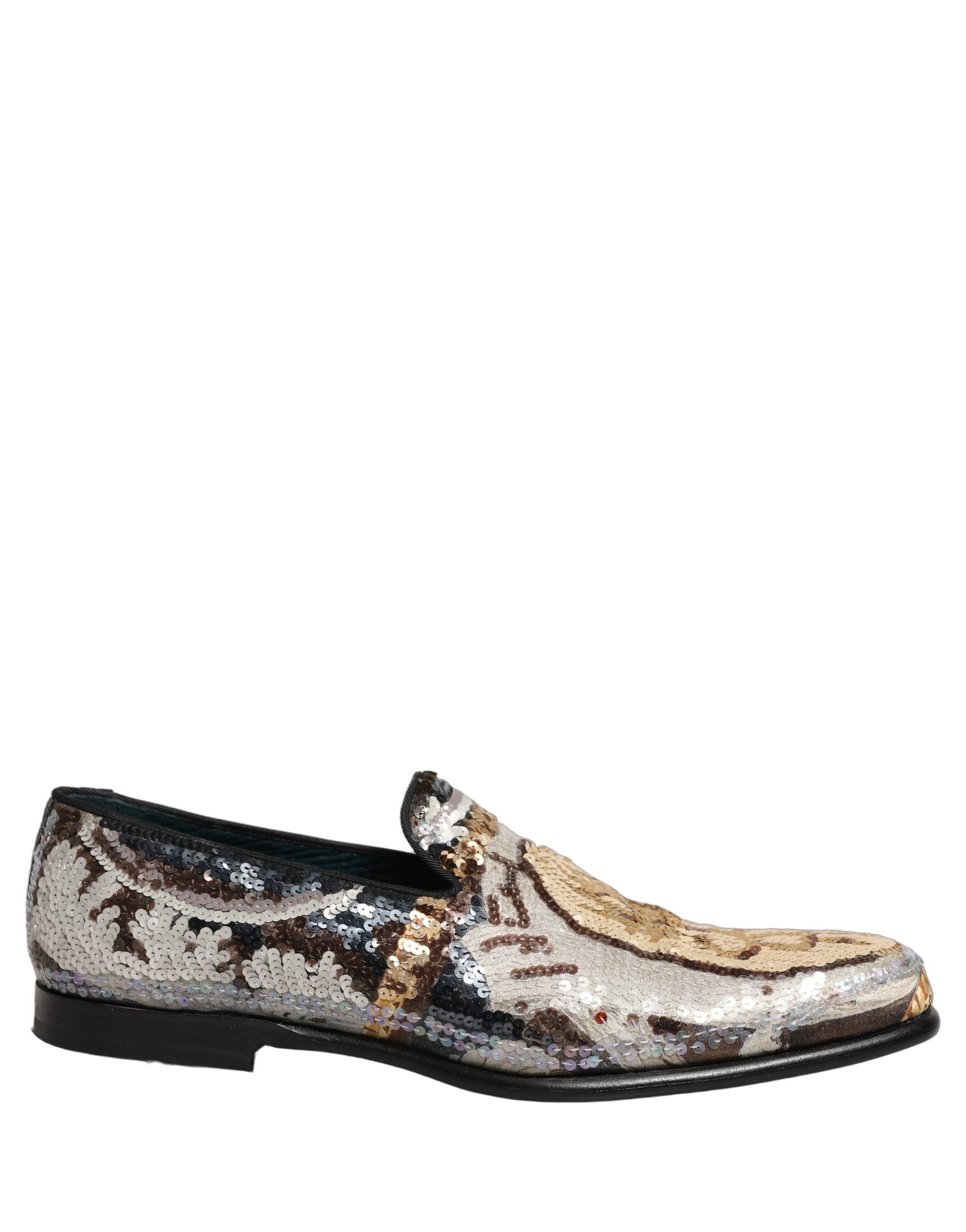Mocassins Dolce & Gabbana à sequins multicolores et broderies élégantes pour femme, visibles en gros plan.