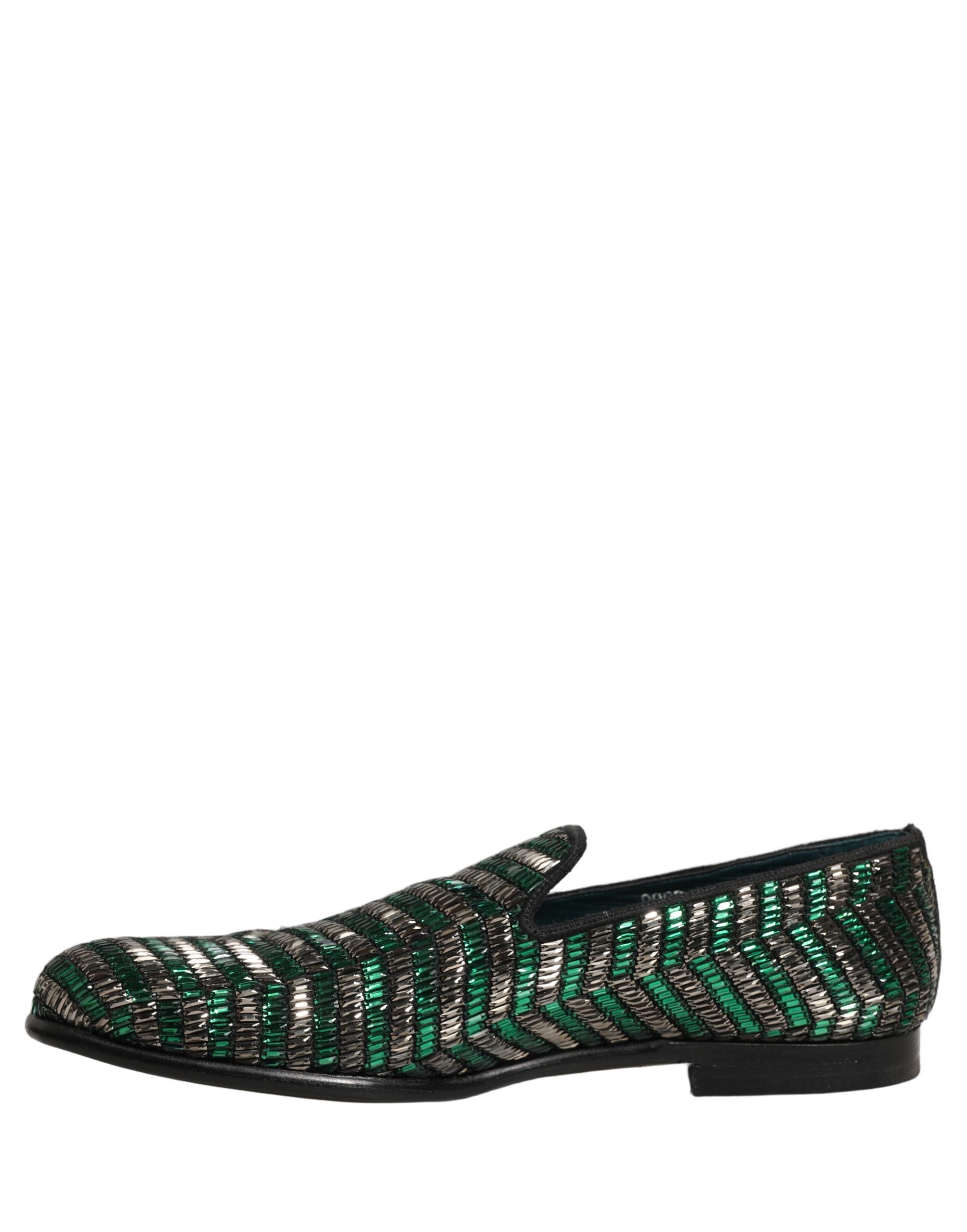 Chaussures Loafers Dolce & Gabbana en argent et vert ornées de détails embellis, style élégant et sophistiqué.