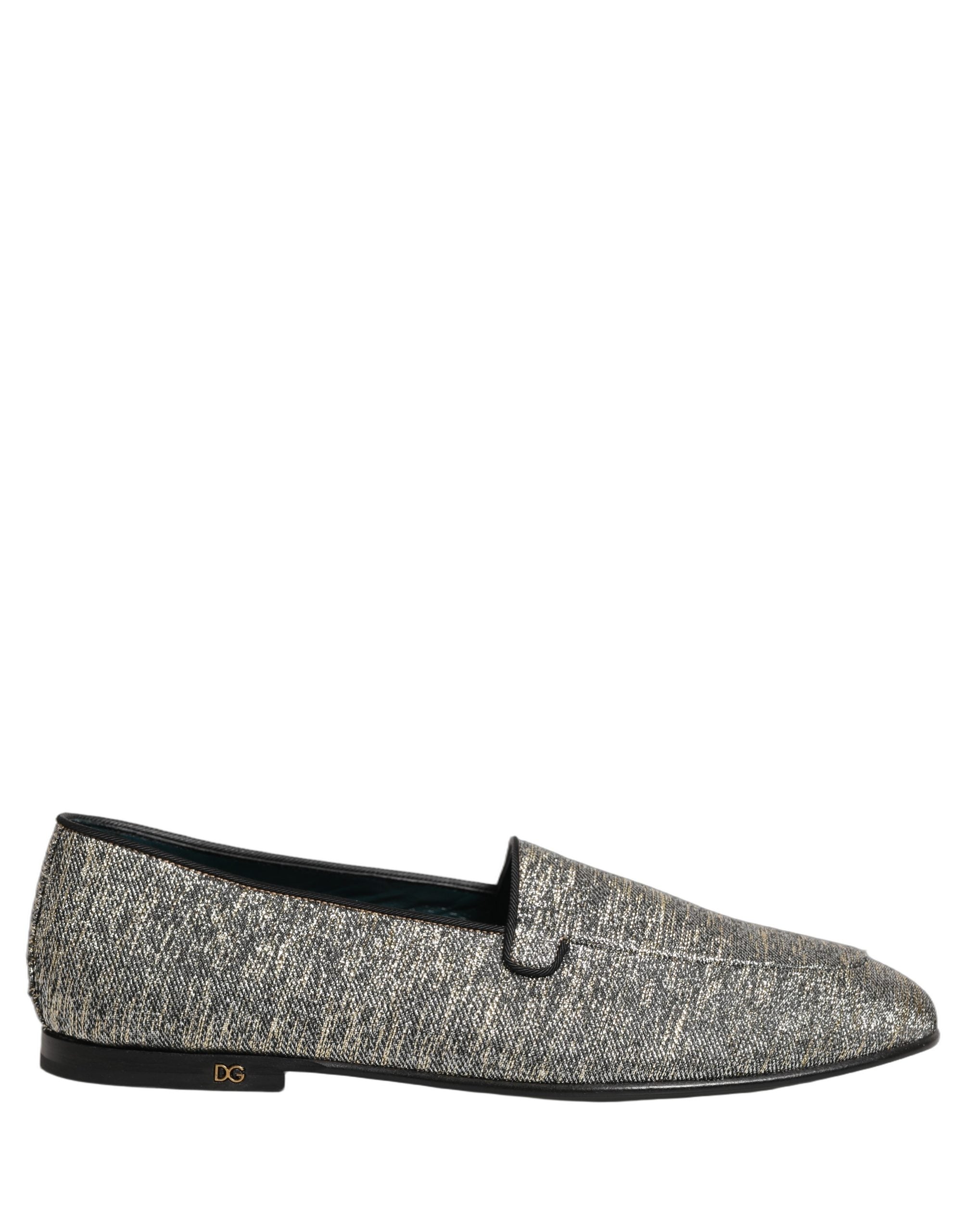 Chaussures loafers Dolce & Gabbana gris avec logo DG en lurex brillant et détails scintillants, élégantes et modernes.