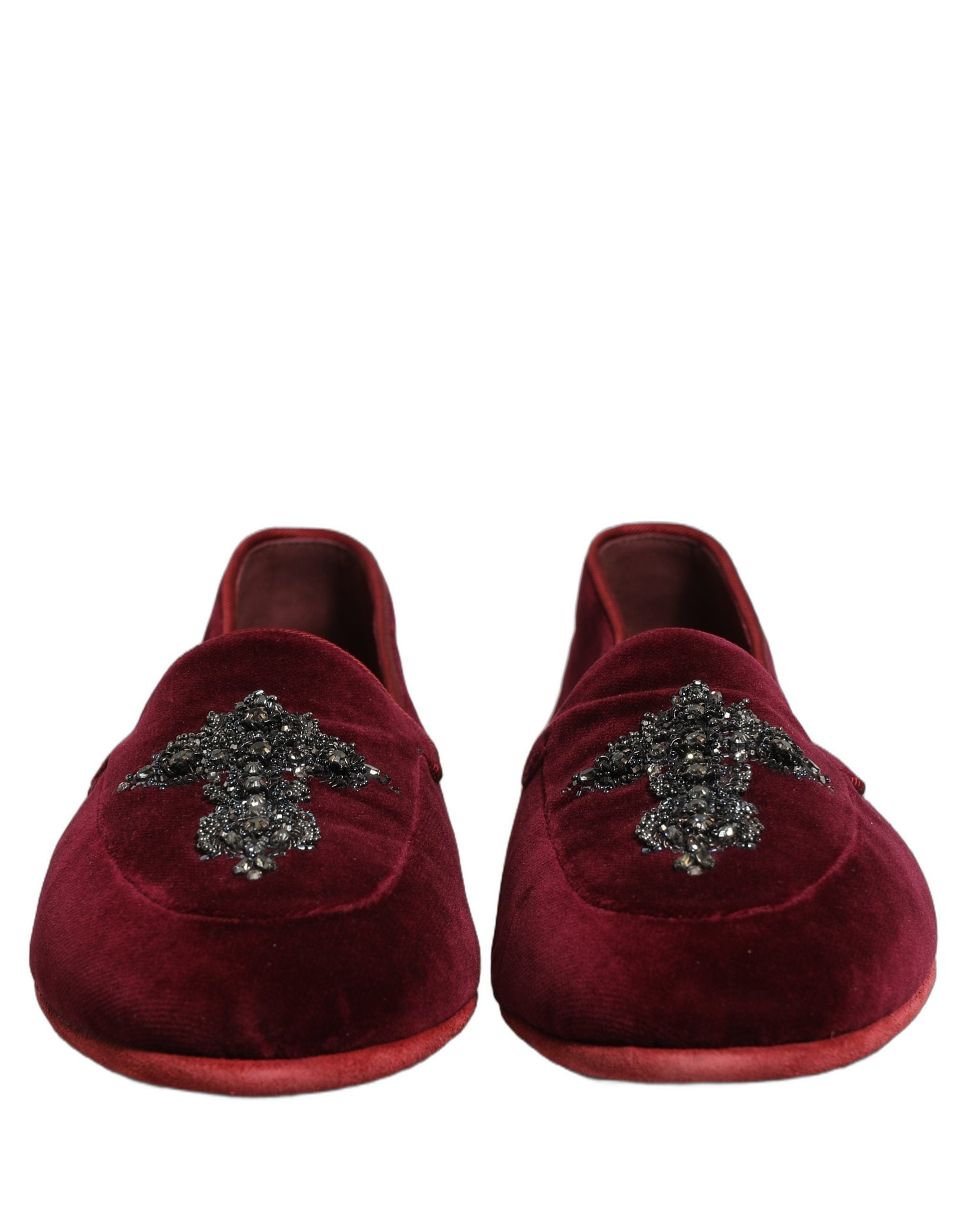 Chaussures Dolce & Gabbana en daim rouge pour homme, mocassins habillés ornés de détails élégants et embellissements.