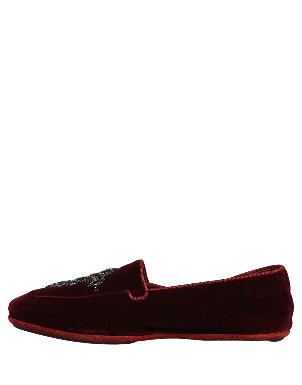 Chaussures mocassins en daim rouge pour hommes de Dolce & Gabbana avec embellissements élégants et détails sophistiqués.