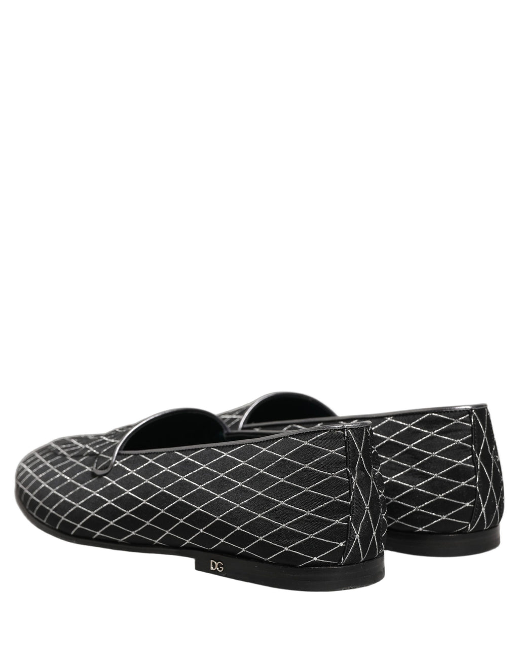 Chaussures loafers en velours noir Dolce & Gabbana avec couture en diamant, élégantes et sophistiquées.