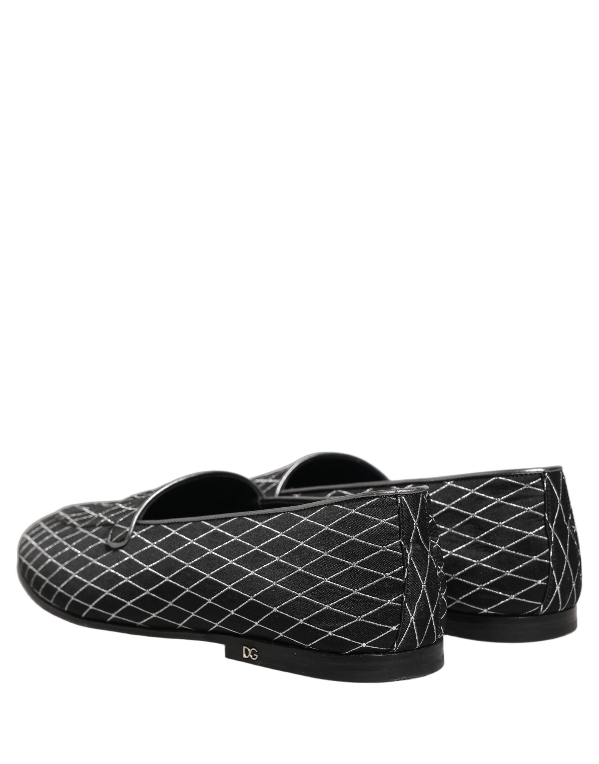 Chaussures loafers en velours noir Dolce & Gabbana avec couture en diamant, élégantes et sophistiquées.