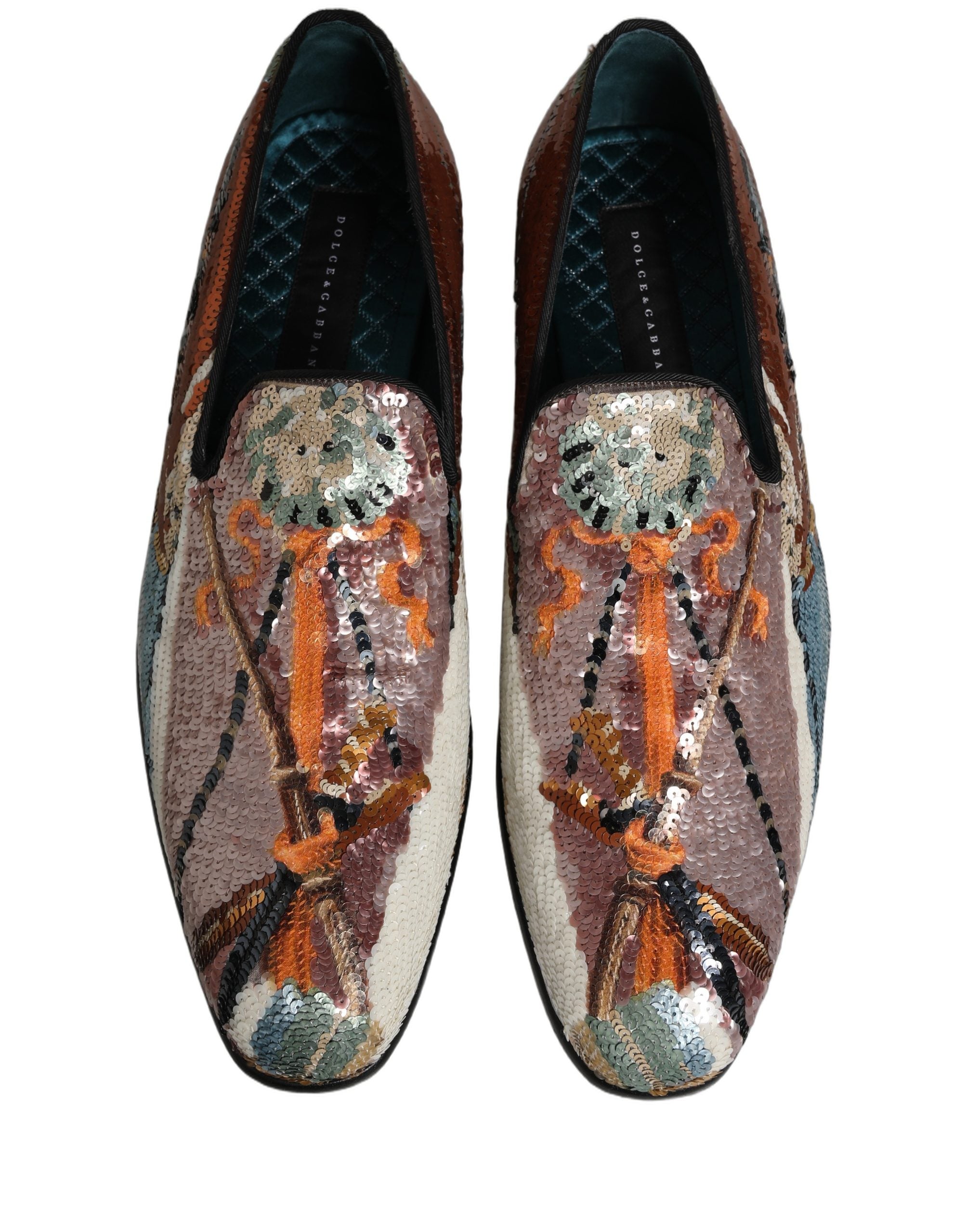 Chaussures loafers Dolce & Gabbana en sequins multicolores avec broderies élégantes, tissu brillant et détails sophistiqués.