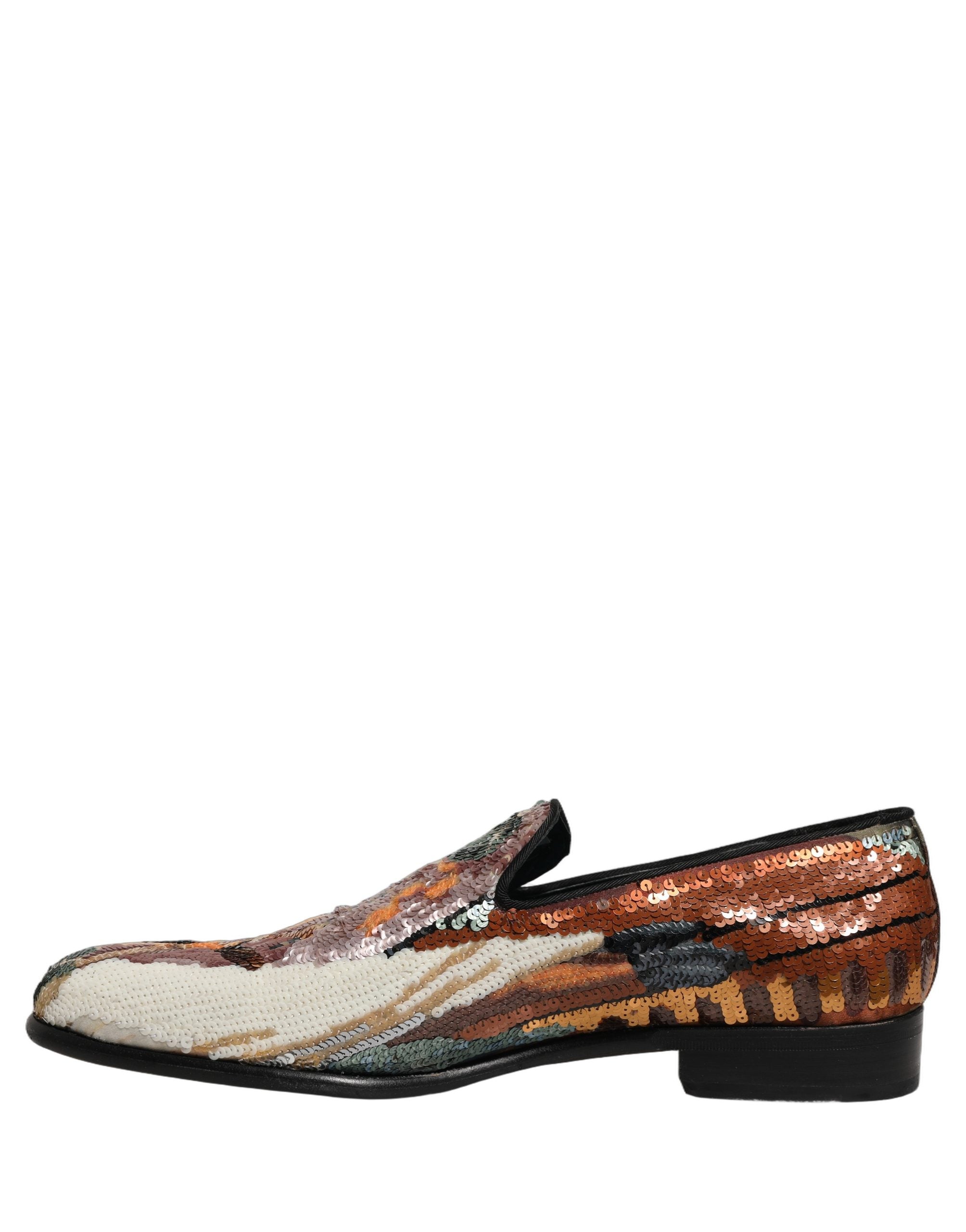 Chaussures loafers Dolce & Gabbana à sequins brodés multicolores, style élégant et sophistiqué, pour femmes.