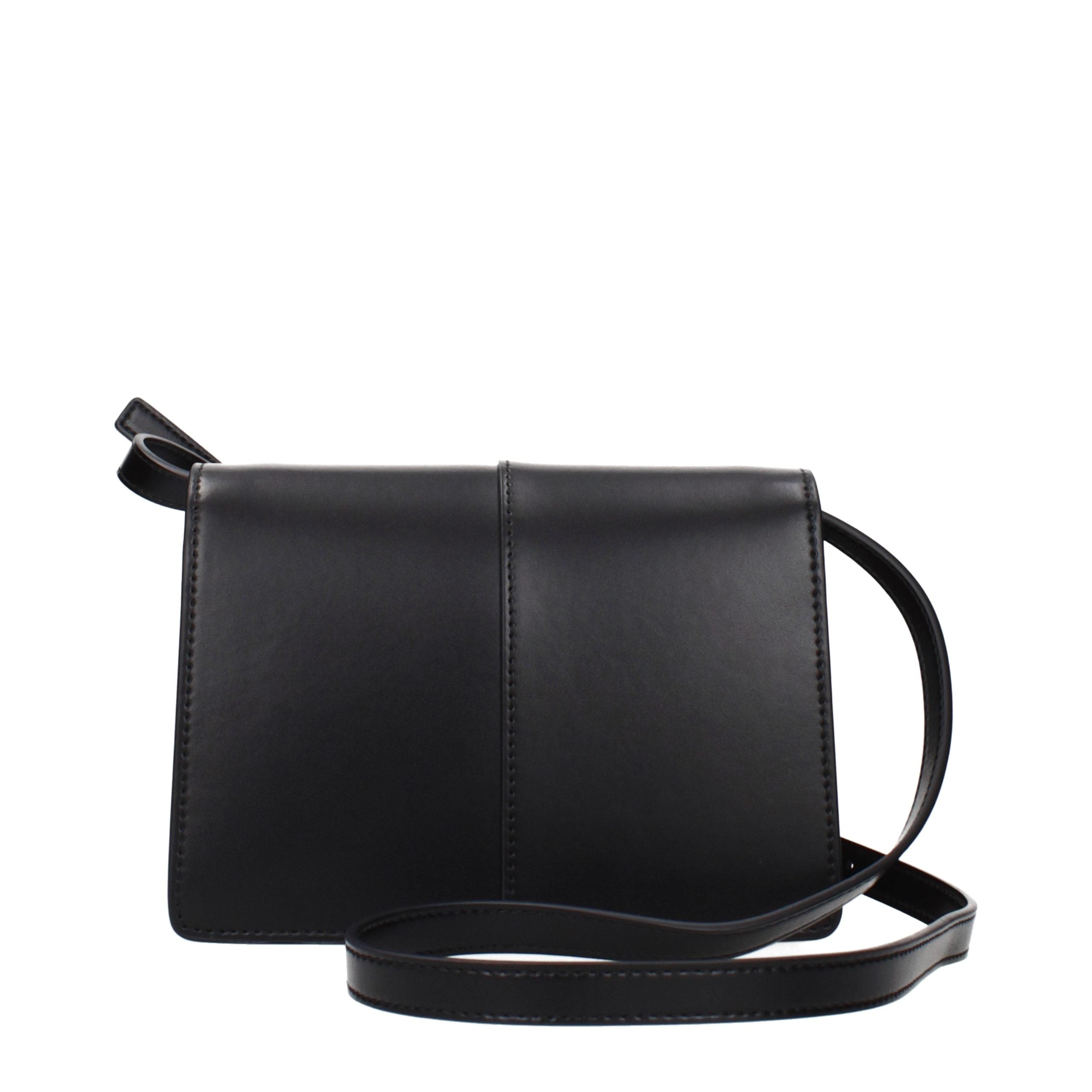 Sac à bandoulière noir en polyéthylène Karl Lagerfeld, design moderne avec logo distinctif, vue de face.