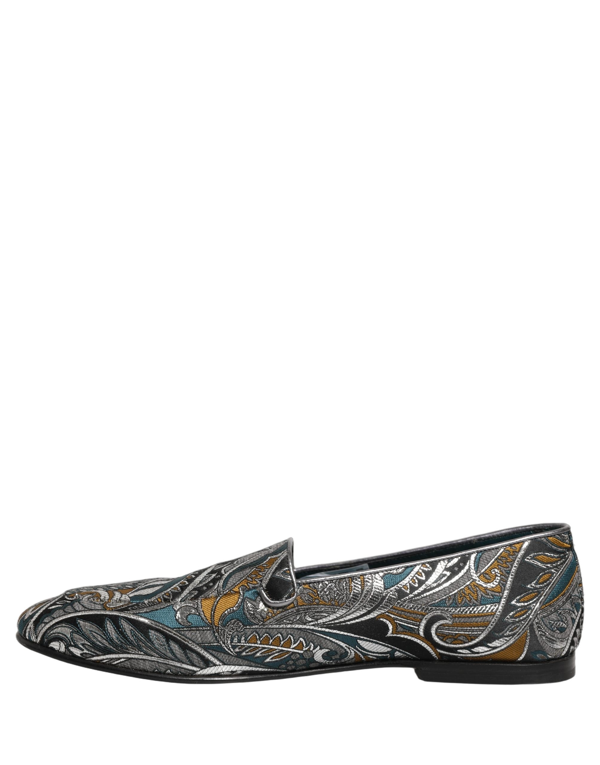 Chaussures mocassins homme Dolce & Gabbana en brocart multicolore à motif cachemire paisley, élégantes et colorées.