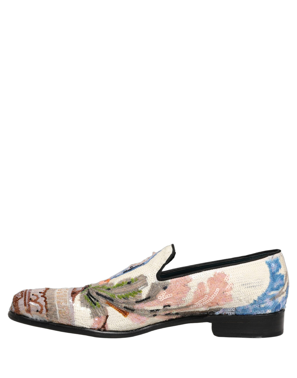 Chaussures mocassins Dolce & Gabbana à sequins multicolores et broderies, élégantes et colorées, pour un style sophistiqué.