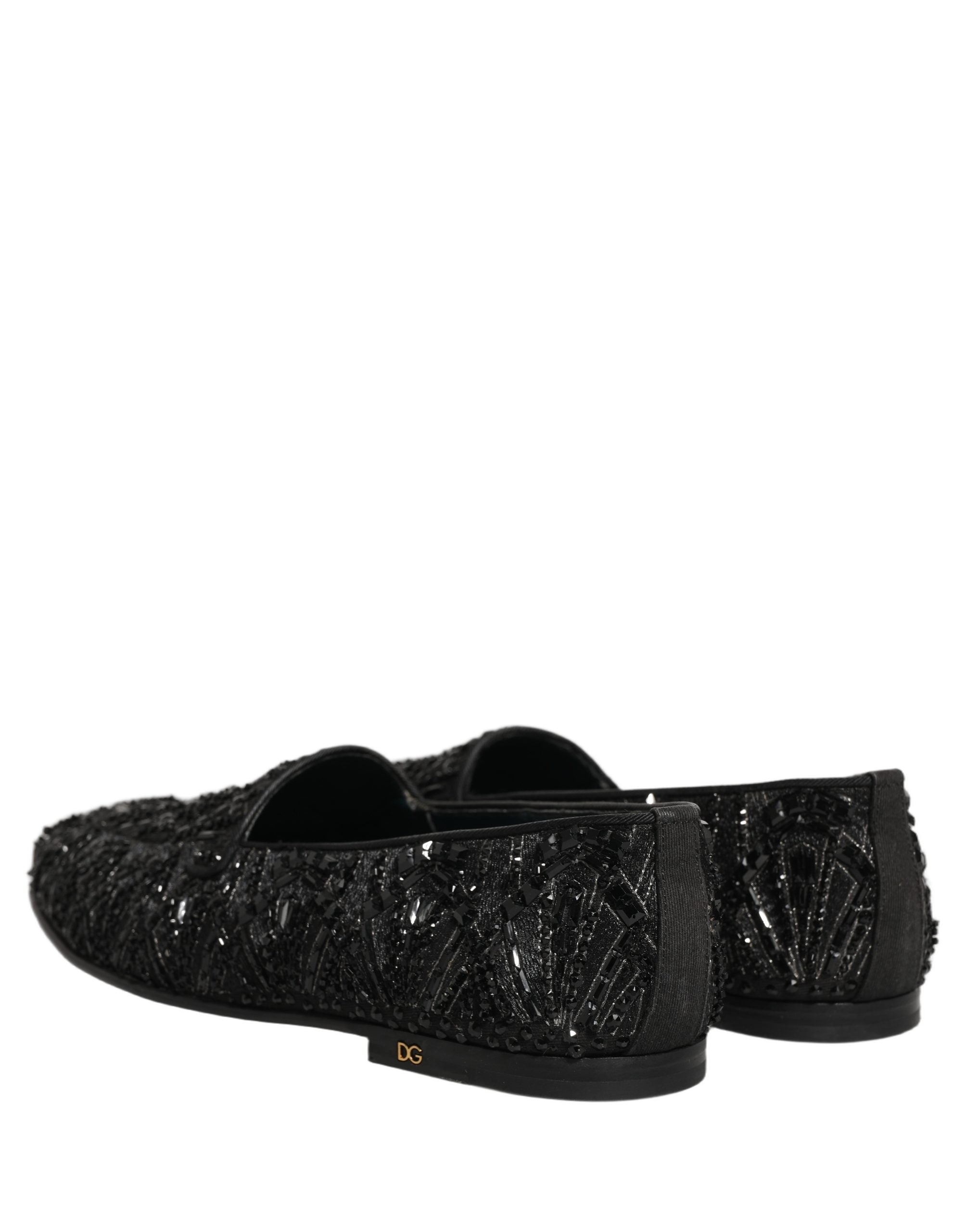 Chaussures loafers en velours noir Dolce & Gabbana avec broderies élégantes, style sophistiqué et finition raffinée.