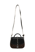 Sac à main Louis Vuitton Monogram Chain It en cuir de veau noir avec chaîne dorée, vue de face.