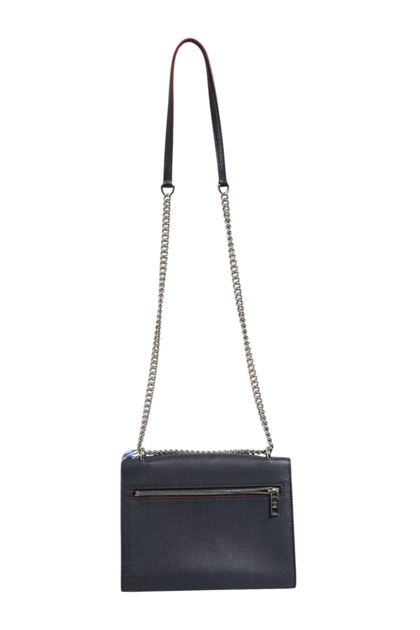 Sac à bandoulière en cuir Louis Vuitton Mylockme avec chaîne, élégant et sophistiqué, visible avec détails en cuir et métal.
