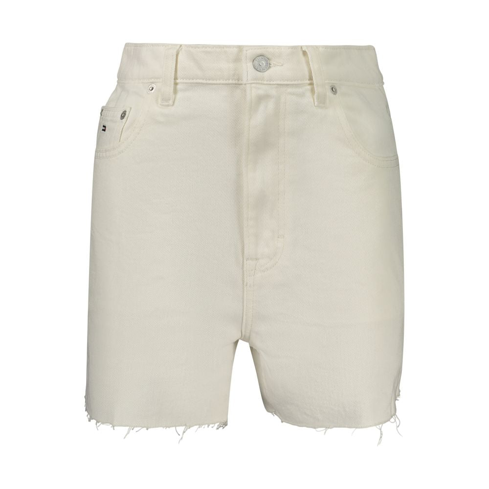 Shorts pour femmes en coton blanc de la marque Tommy Hilfiger, avec détails de couture visibles.