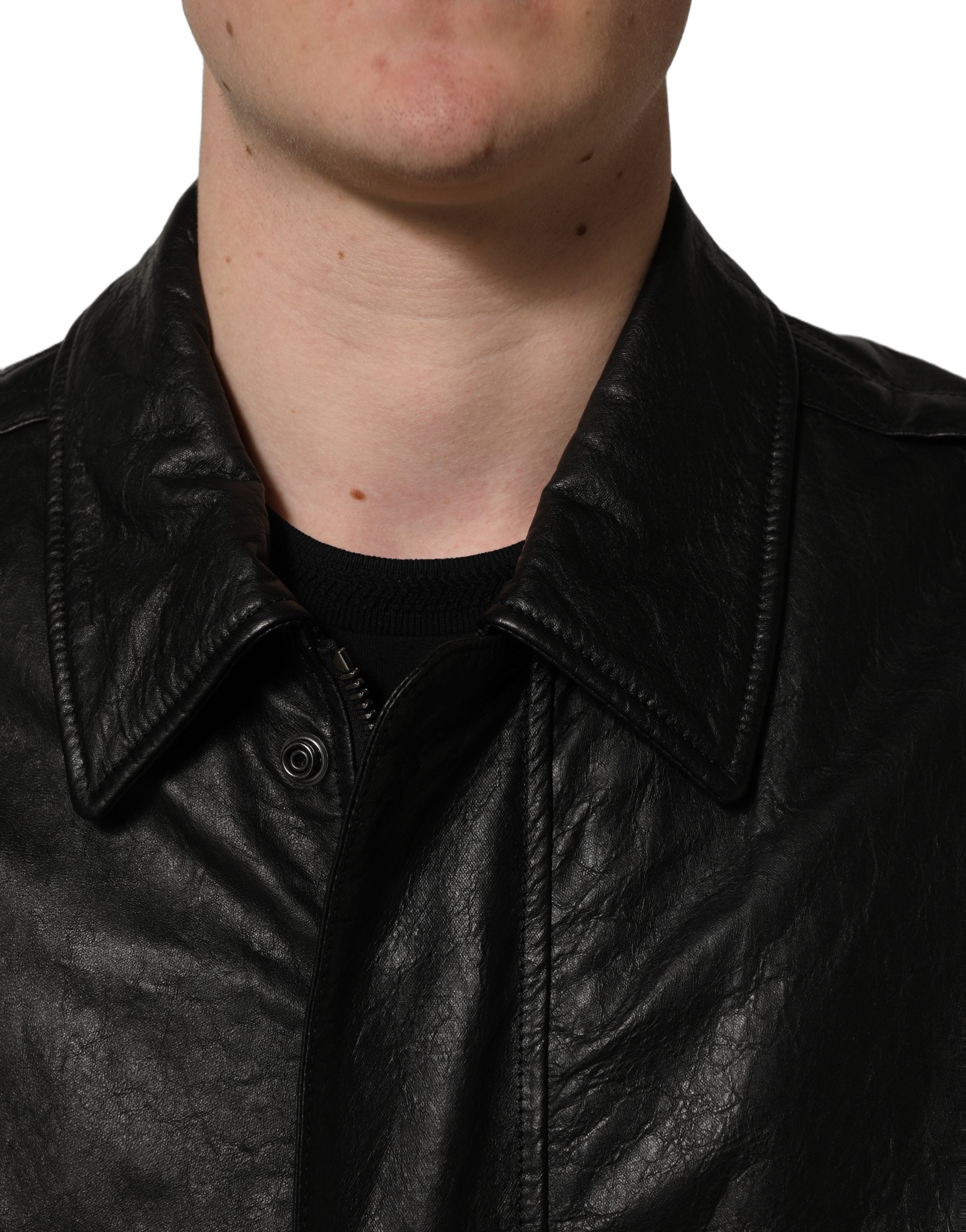 Veste en cuir noir pour homme de Dolce & Gabbana, veste biker en cuir avec fermeture éclair complète.
