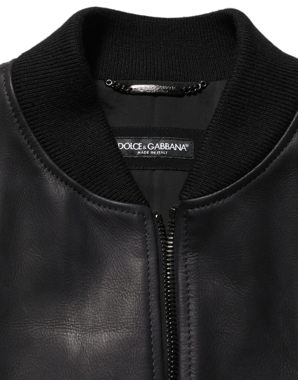 Veste en cuir noir Dolce & Gabbana pour homme, veste de motard avec fermeture éclair complète, style élégant et robuste.