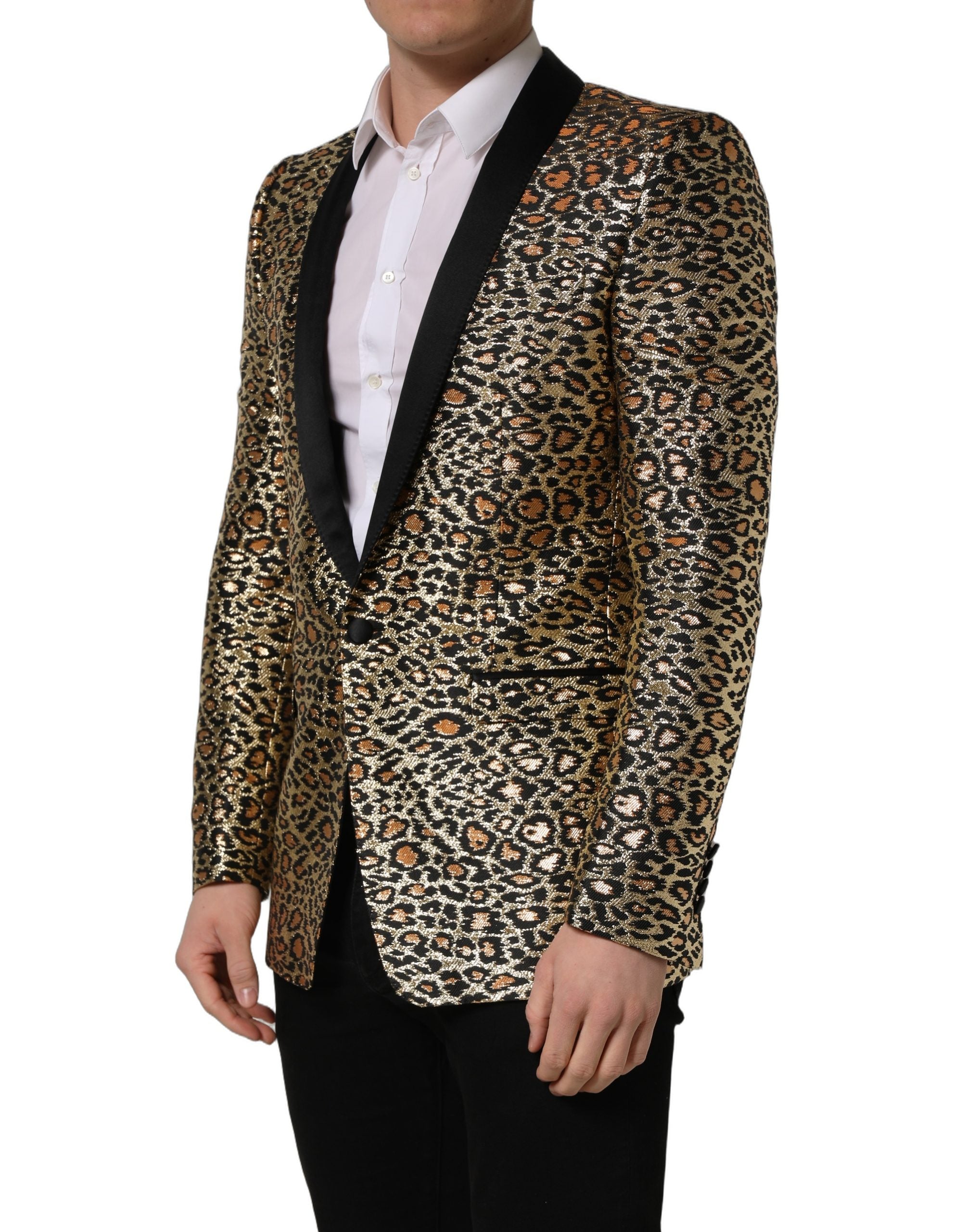 Manteau homme Dolce & Gabbana en or avec motif léopard, coupe single-breasted, veste élégante en tissu sophistiqué.