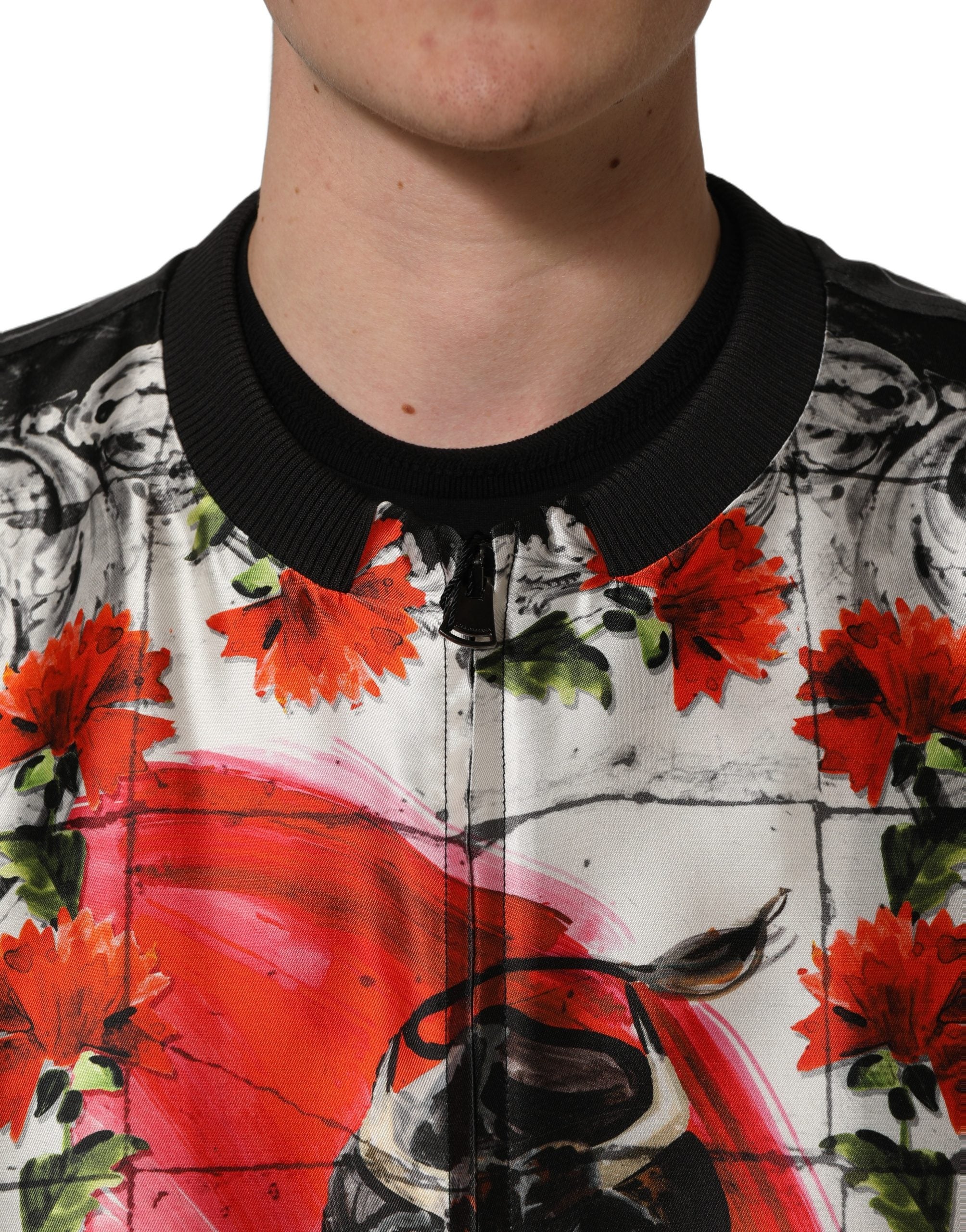 Veste bomber Dolce & Gabbana à motif multicolore Majolica Bull, style tendance et design vibrant.