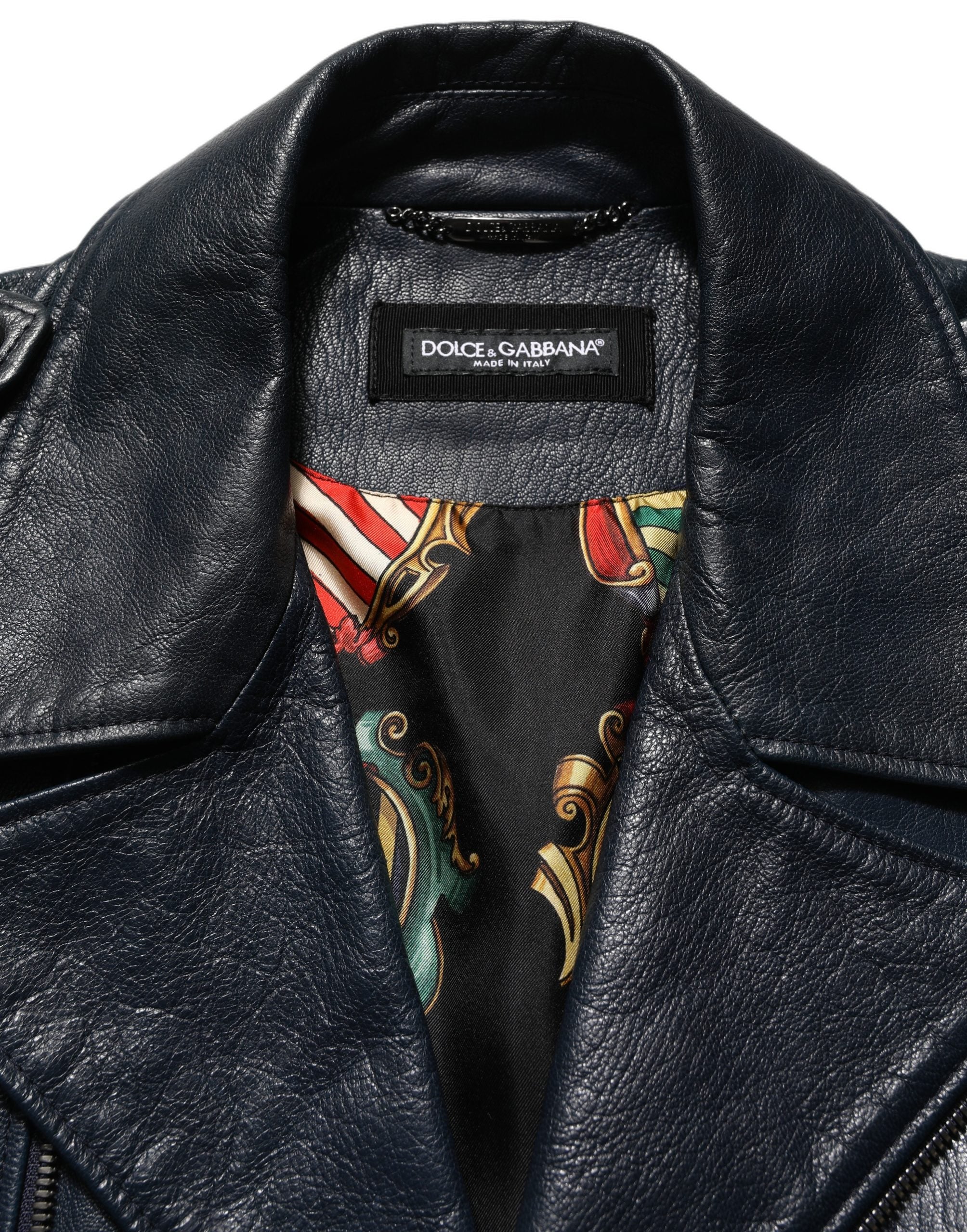 Manteau en cuir noir pour homme de style biker de Dolce & Gabbana, en peau de chèvre, avec détails robustes et élégants.