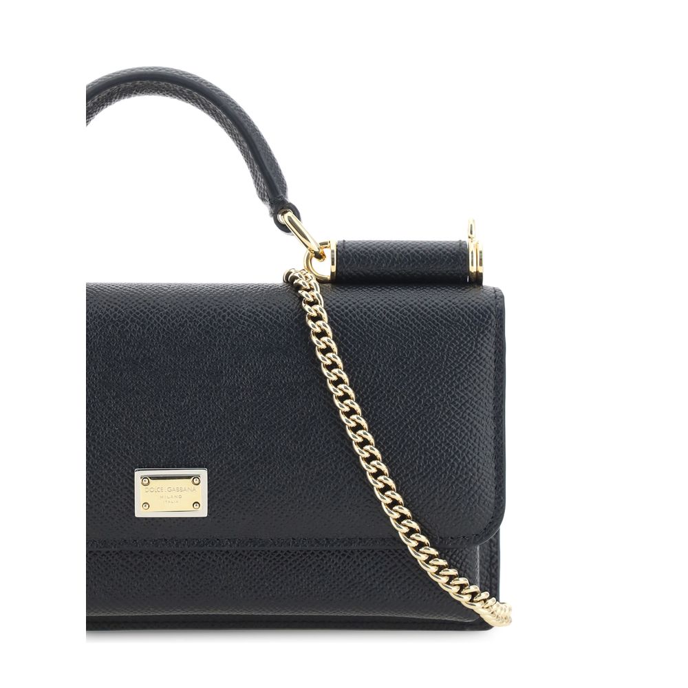 Sac à épaule Dolce & Gabbana Bos Taurus en cuir de veau noir, avec détails élégants et finition raffinée.