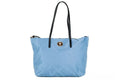 Sac à main tote Versace Portuna Medusa en nylon bleu foncé et cuir, avec logo emblématique et design élégant.