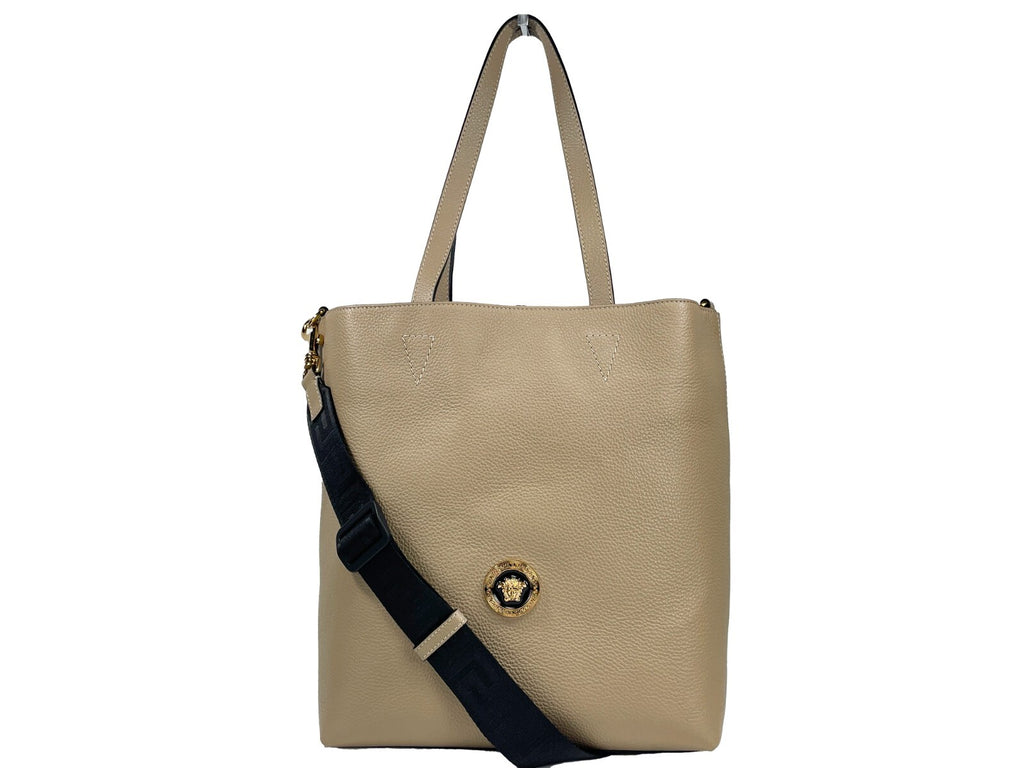 Grand sac cabas en cuir Versace Medusa avec pochette assortie, design élégant et logo emblématique sur le devant.