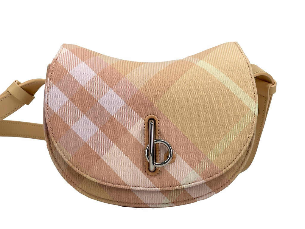 Sac à bandoulière Burberry Mini Check Rocking Horse en tissu à motif tartan, avec détails en cuir et logo visible.