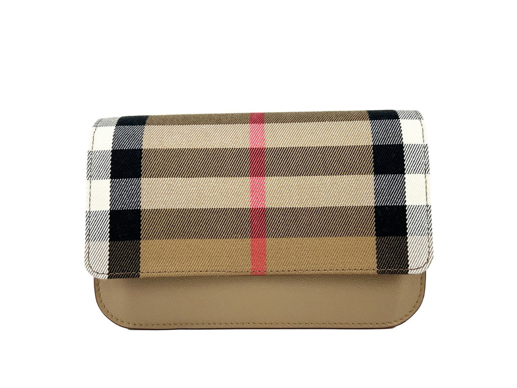 Sac à bandoulière en cuir noir Burberry Madison Small avec motif à carreaux emblématique, idéal pour un style élégant.