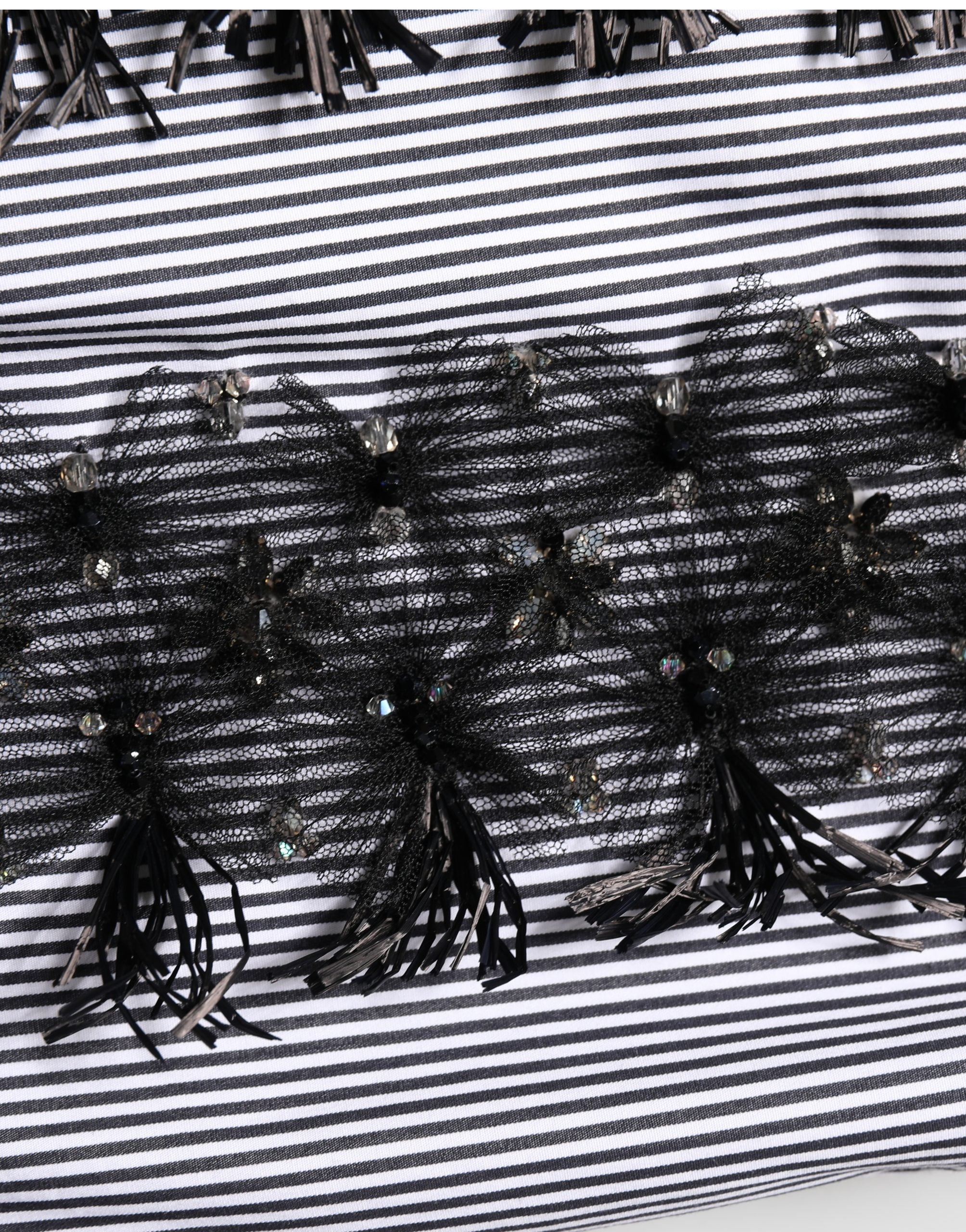 Pantalon à rayures noires et gris avec embellissements Dolce & Gabbana, pantalon élégant en tissu à pinstripes.