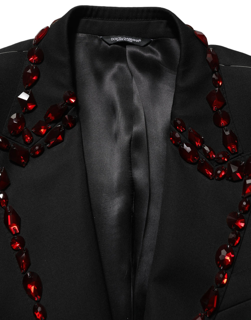 Costume deux pièces noir Dolce & Gabbana avec cristaux brillants, veste et pantalon élégants, pour une tenue sophistiquée.