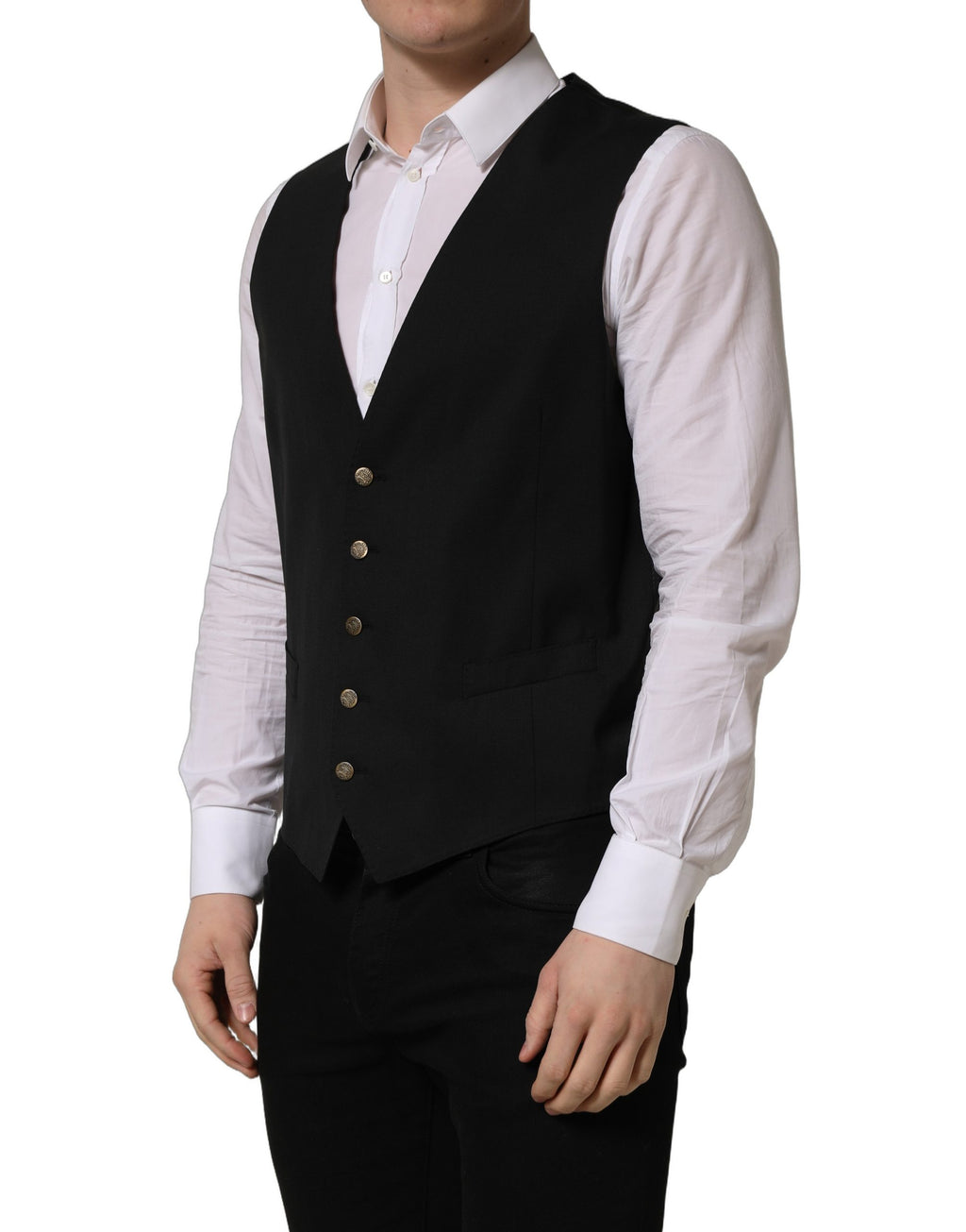 Gilet homme noir Dolce & Gabbana à un seul boutonnage, coupe élégante et tissu de qualité, porté sur un mannequin.