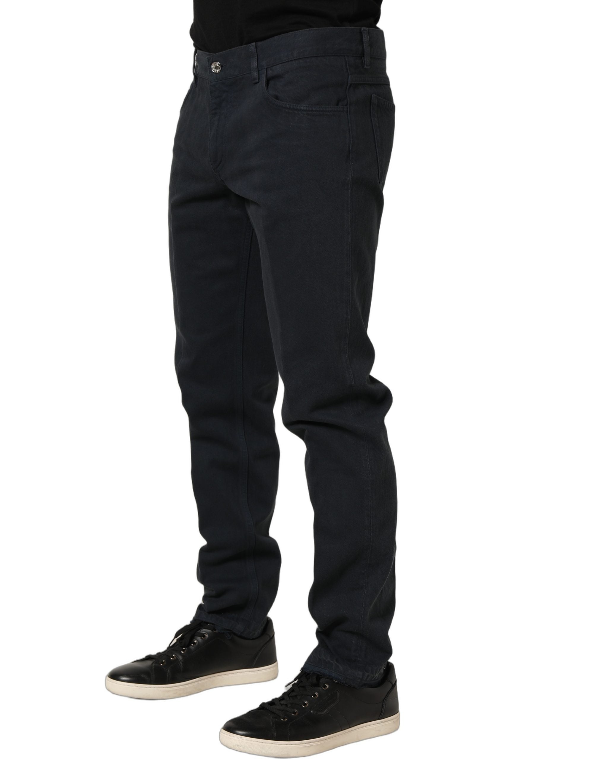 Jean slim homme en coton noir Dolce & Gabbana, coupe mi-hauteur et taille moyenne, denim ajusté et tendance.