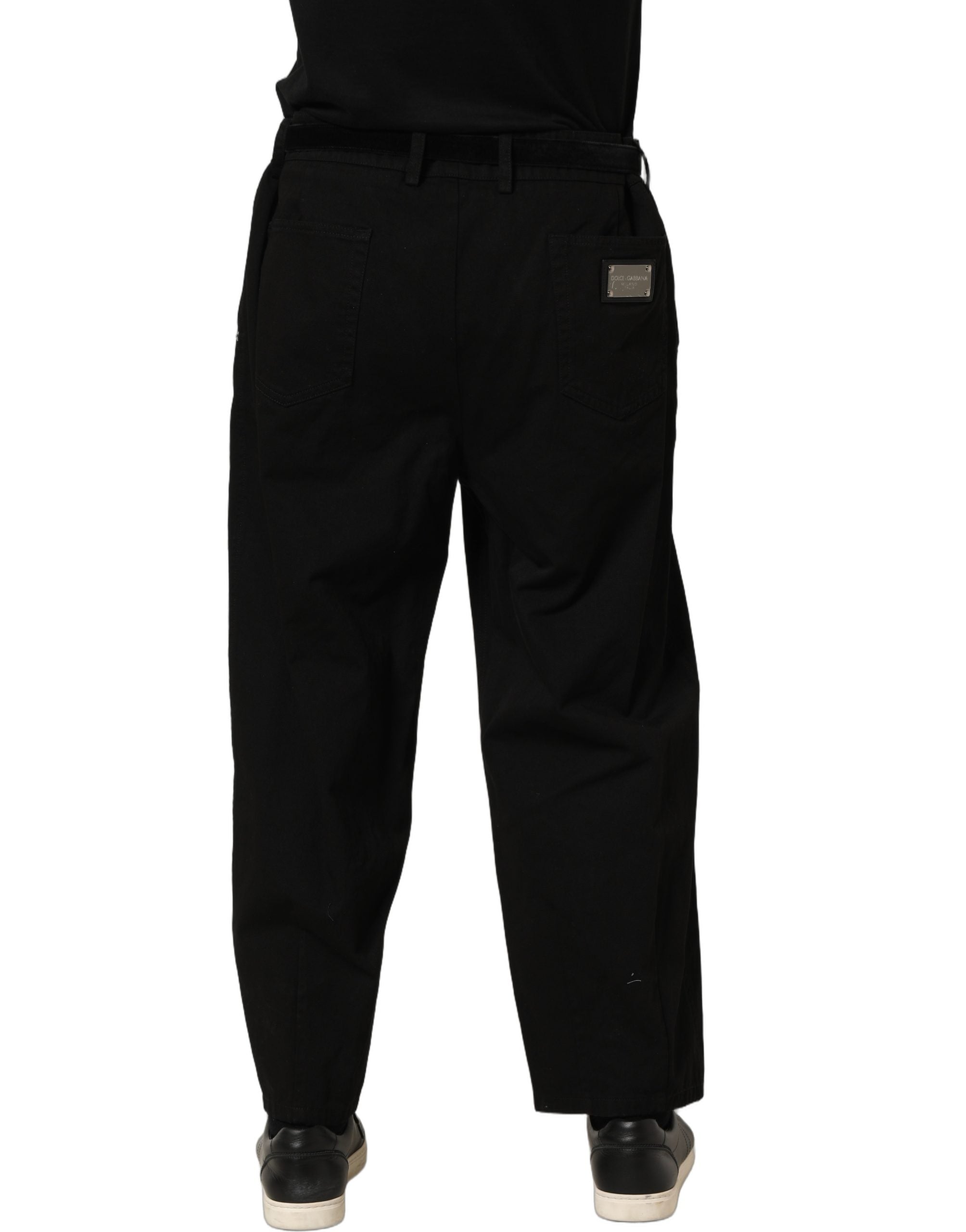 Pantalon homme Dolce & Gabbana noir, taille mi-haute, coupe droite, pantalon chic en tissu élégant, visible sur l’image.