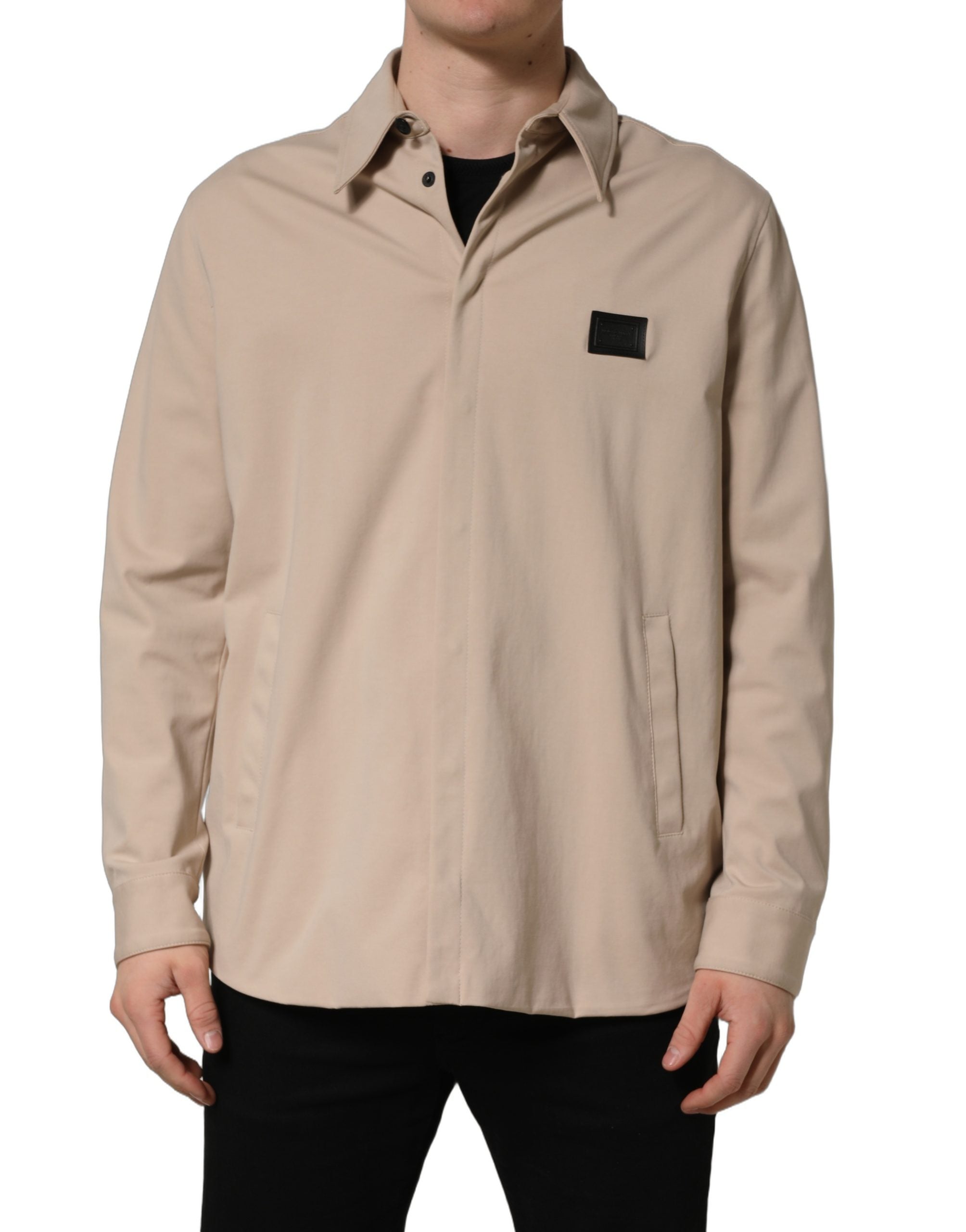 Chemise overshirt beige Dolce & Gabbana en coton avec logo, style décontracté pour hommes, vue de face.