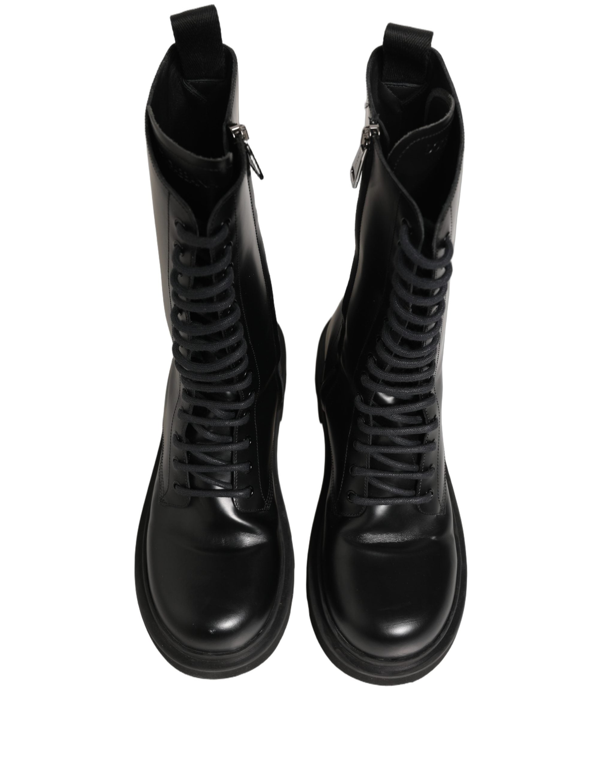 Chaussures combat en cuir noir Dolce & Gabbana pour hommes avec lacets et semelle robuste, vue de face.