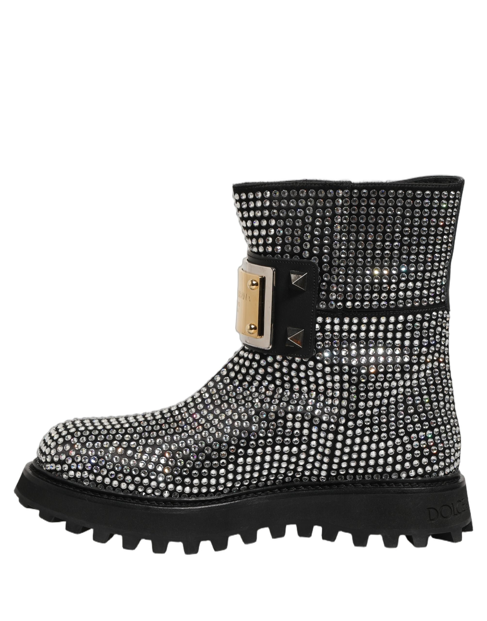 Bottes courtes noires Dolce & Gabbana ornées de cristaux brillants et embellissements élégants.