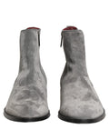 Chaussures Chelsea en daim gris de Dolce & Gabbana, bottines élégantes en cuir pour homme, vue de face.