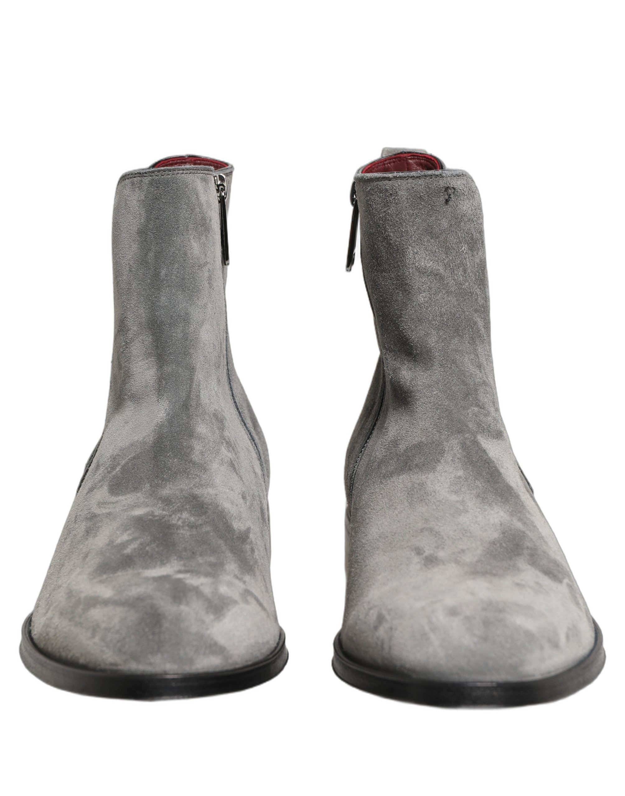 Chaussures Chelsea en daim gris de Dolce & Gabbana, bottines élégantes en cuir pour homme, vue de face.